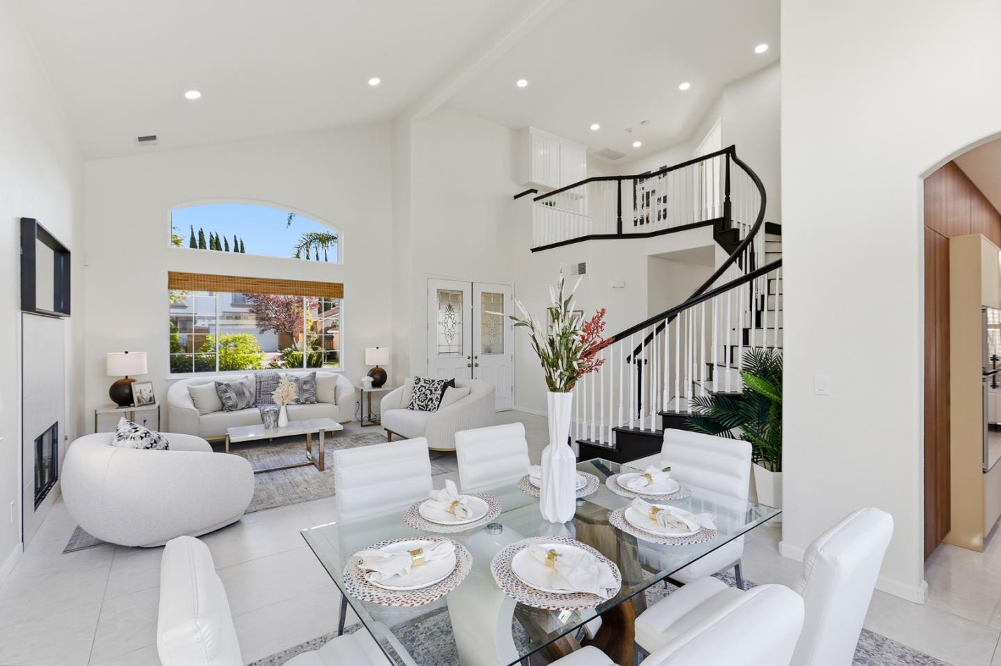 Detail Gallery Image 16 of 90 For 3283 Placido Ct, San Jose,  CA 95135 - 5 Beds | 3 Baths