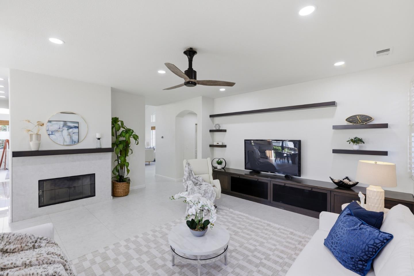 Detail Gallery Image 39 of 90 For 3283 Placido Ct, San Jose,  CA 95135 - 5 Beds | 3 Baths