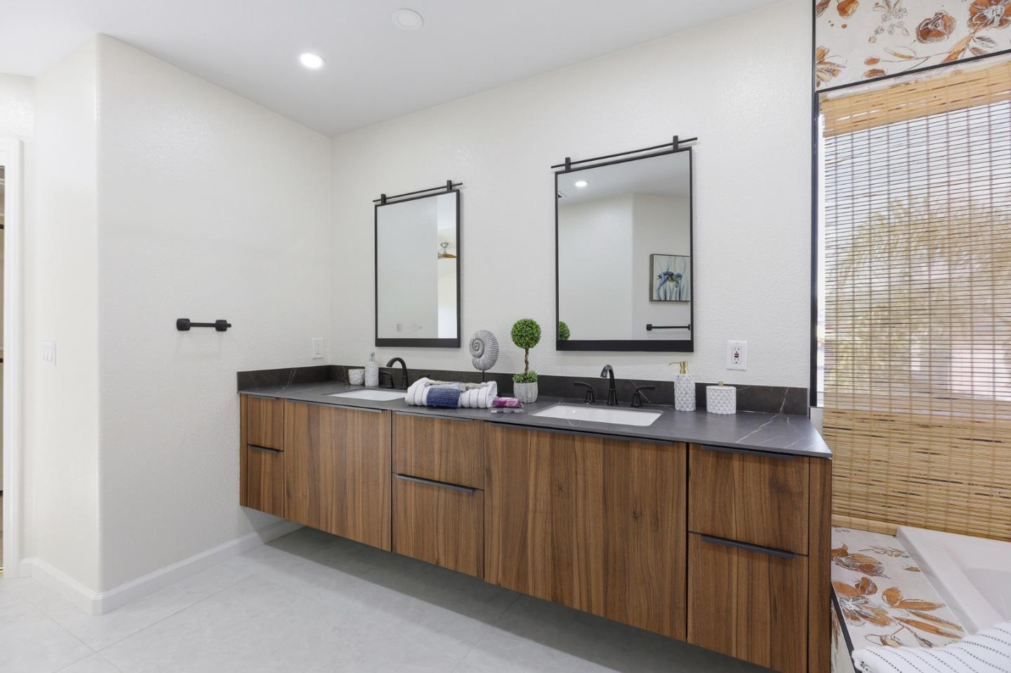 Detail Gallery Image 57 of 90 For 3283 Placido Ct, San Jose,  CA 95135 - 5 Beds | 3 Baths