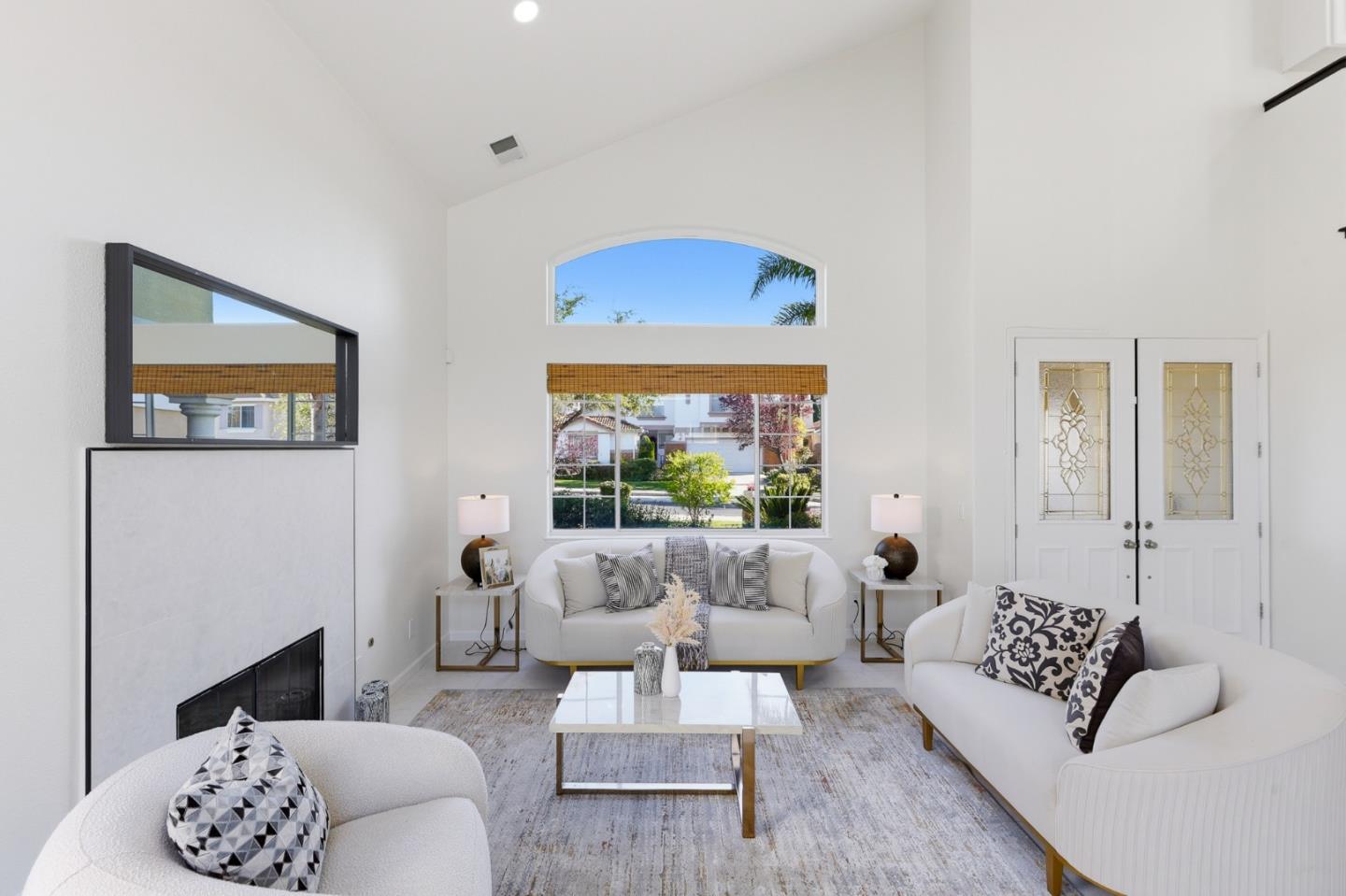 Detail Gallery Image 7 of 90 For 3283 Placido Ct, San Jose,  CA 95135 - 5 Beds | 3 Baths