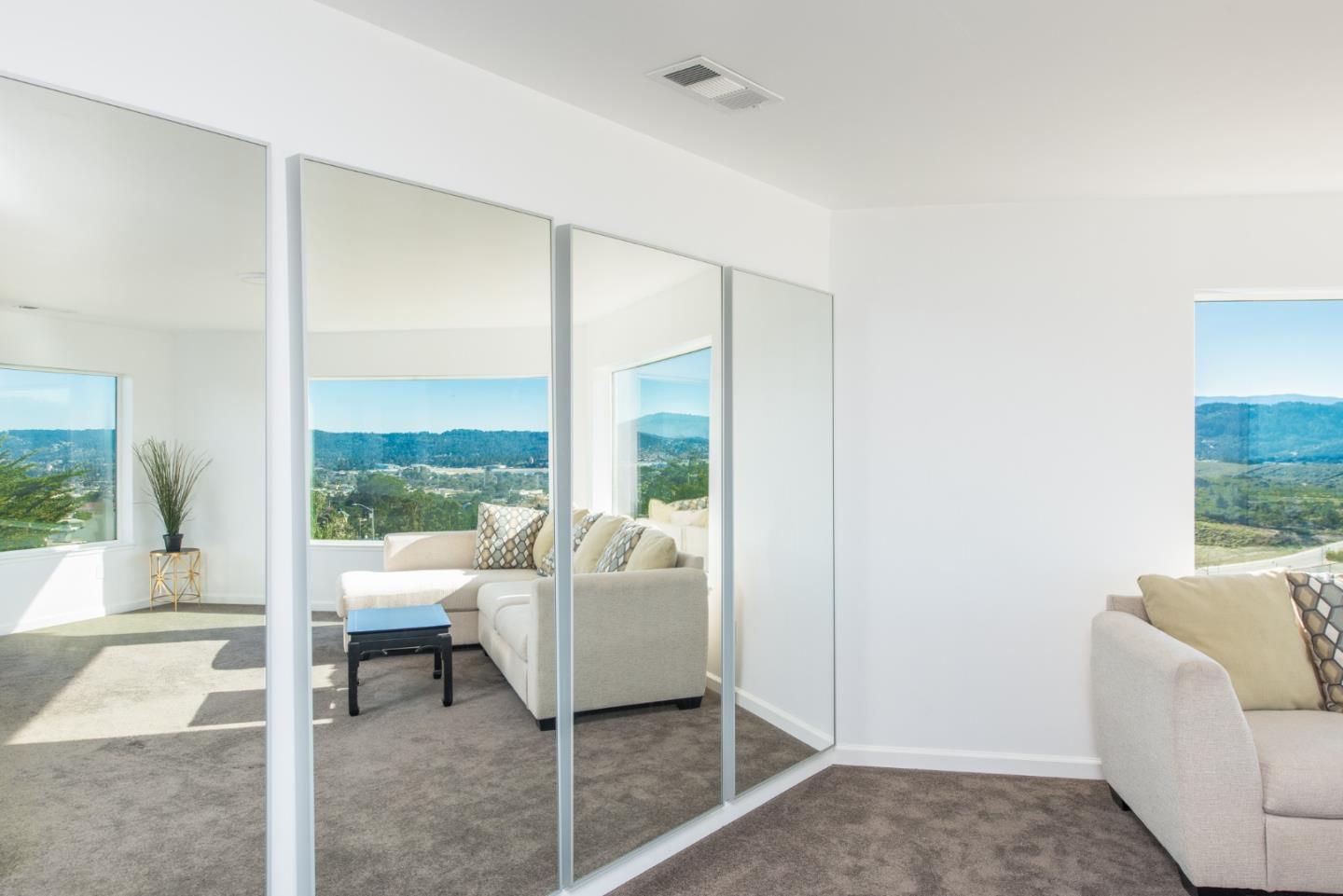 Detail Gallery Image 13 of 77 For 1364 Skyview Dr, Seaside,  CA 93955 - 7 Beds | 3/1 Baths