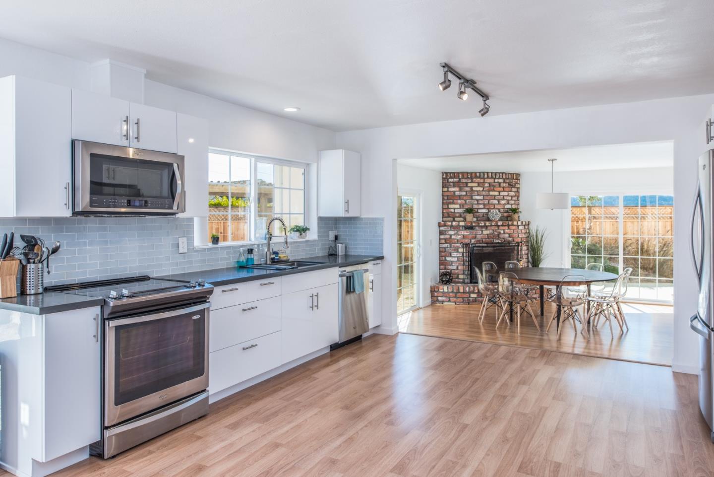 Detail Gallery Image 20 of 77 For 1364 Skyview Dr, Seaside,  CA 93955 - 7 Beds | 3/1 Baths