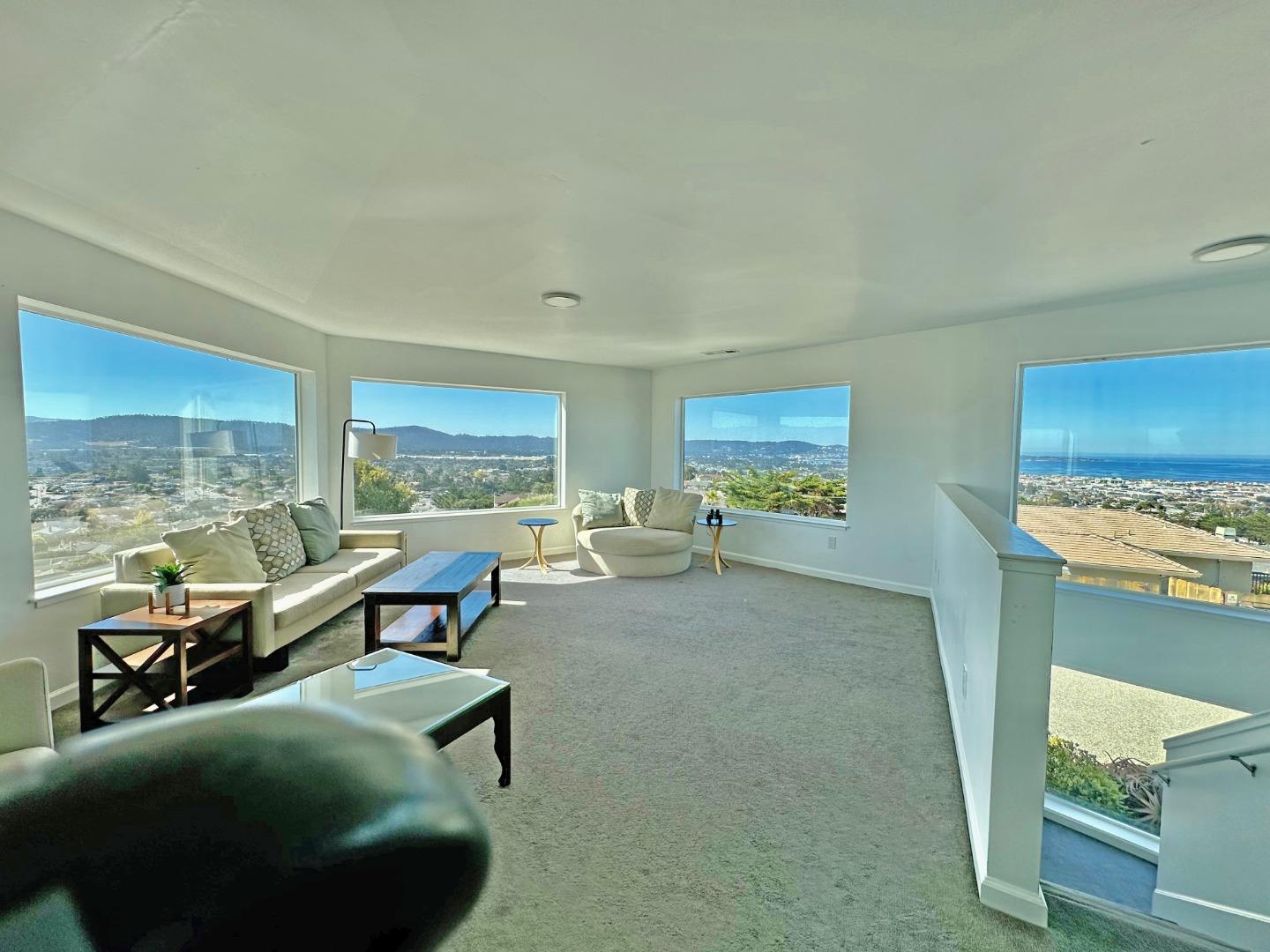 Detail Gallery Image 3 of 77 For 1364 Skyview Dr, Seaside,  CA 93955 - 7 Beds | 3/1 Baths