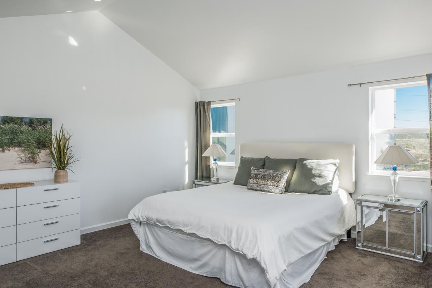 Detail Gallery Image 32 of 77 For 1364 Skyview Dr, Seaside,  CA 93955 - 7 Beds | 3/1 Baths