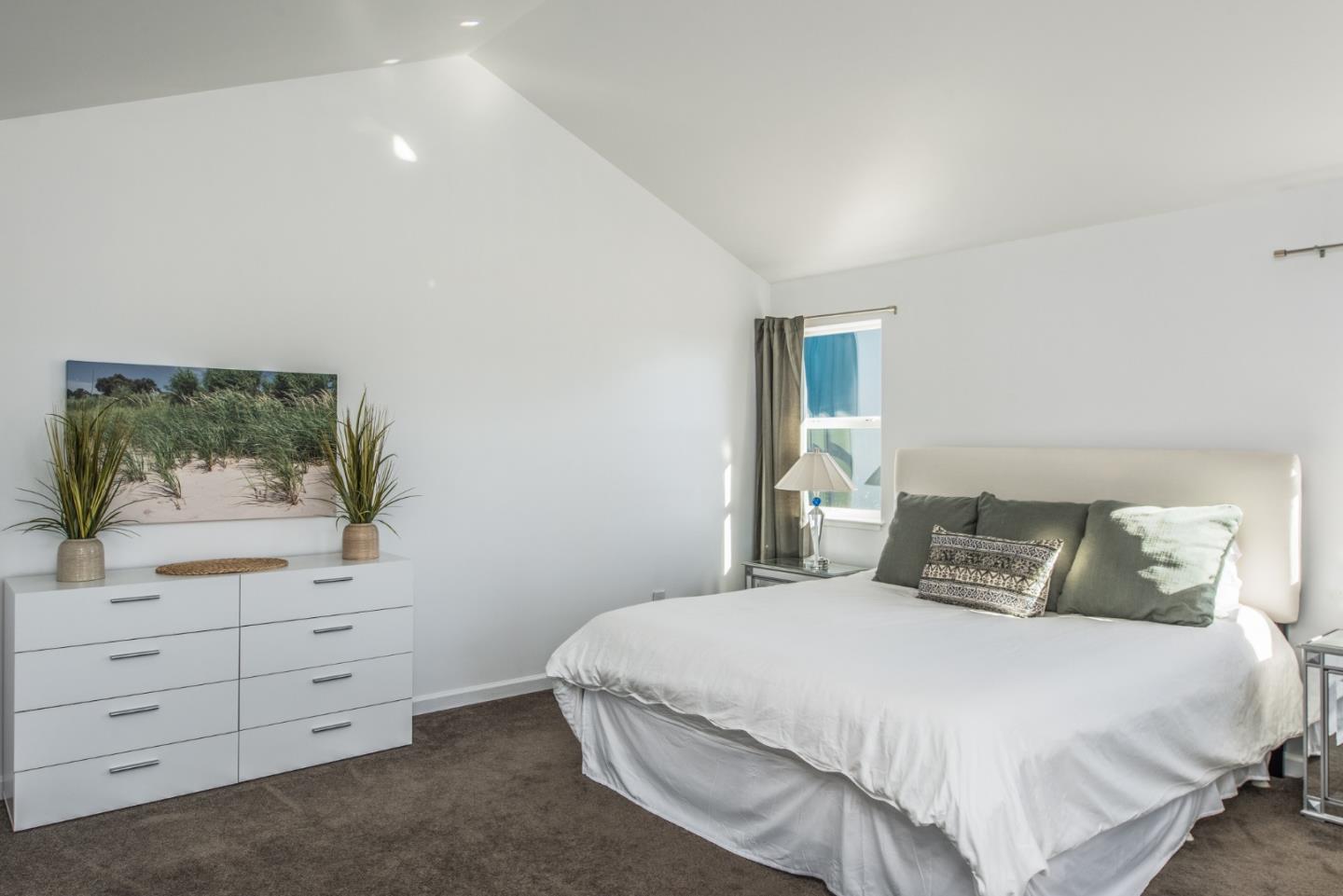 Detail Gallery Image 33 of 77 For 1364 Skyview Dr, Seaside,  CA 93955 - 7 Beds | 3/1 Baths