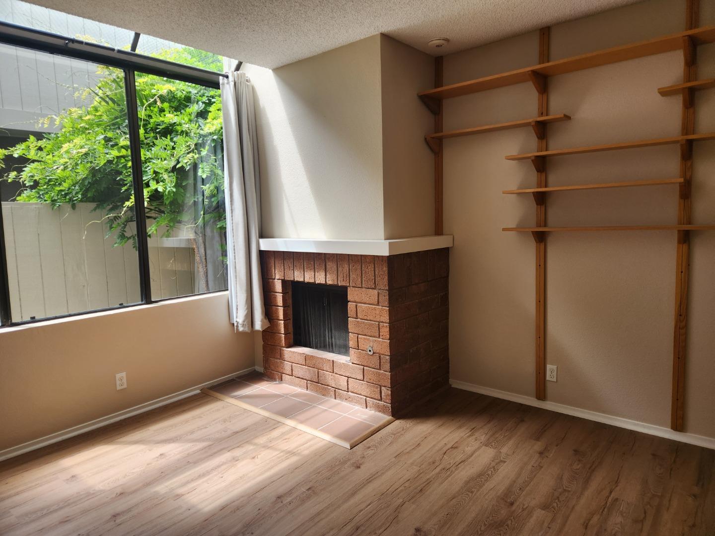 Detail Gallery Image 20 of 24 For 626 Marlin Ct, Redwood City,  CA 94065 - 3 Beds | 3 Baths