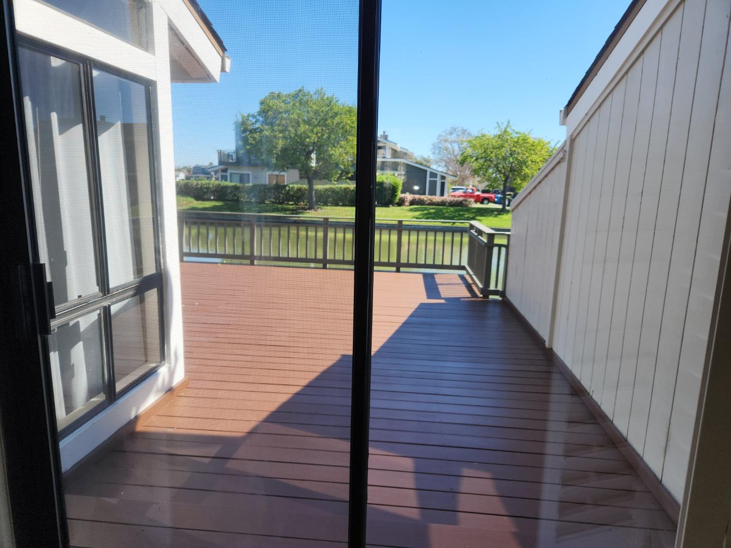 Detail Gallery Image 8 of 24 For 626 Marlin Ct, Redwood City,  CA 94065 - 3 Beds | 3 Baths