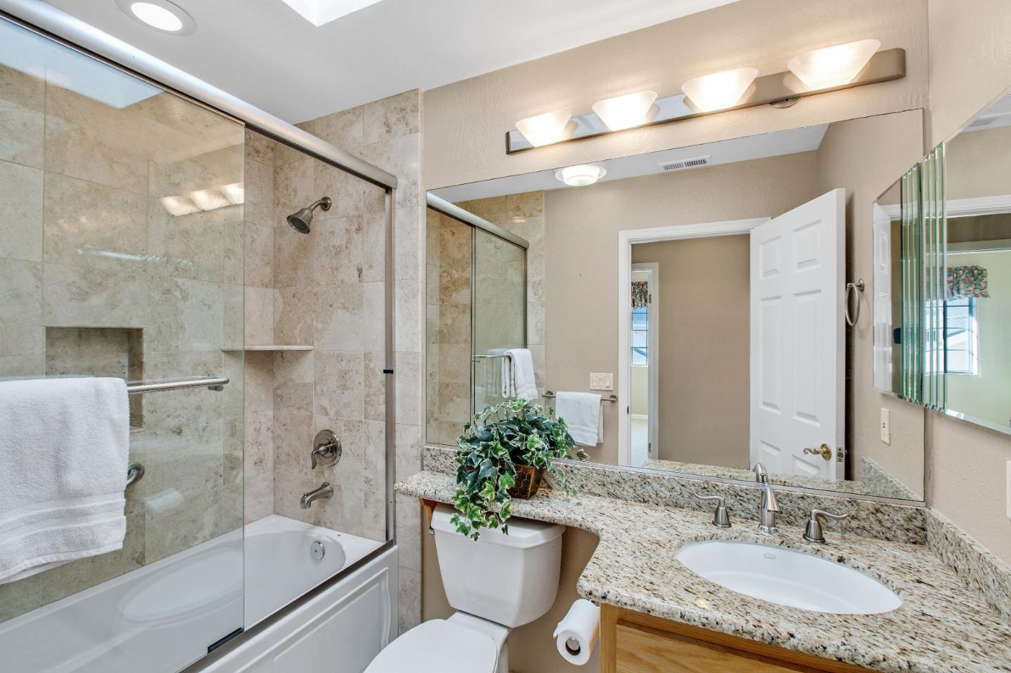 Detail Gallery Image 19 of 25 For 639 Mercado Ct, Milpitas,  CA 95035 - 4 Beds | 2/1 Baths