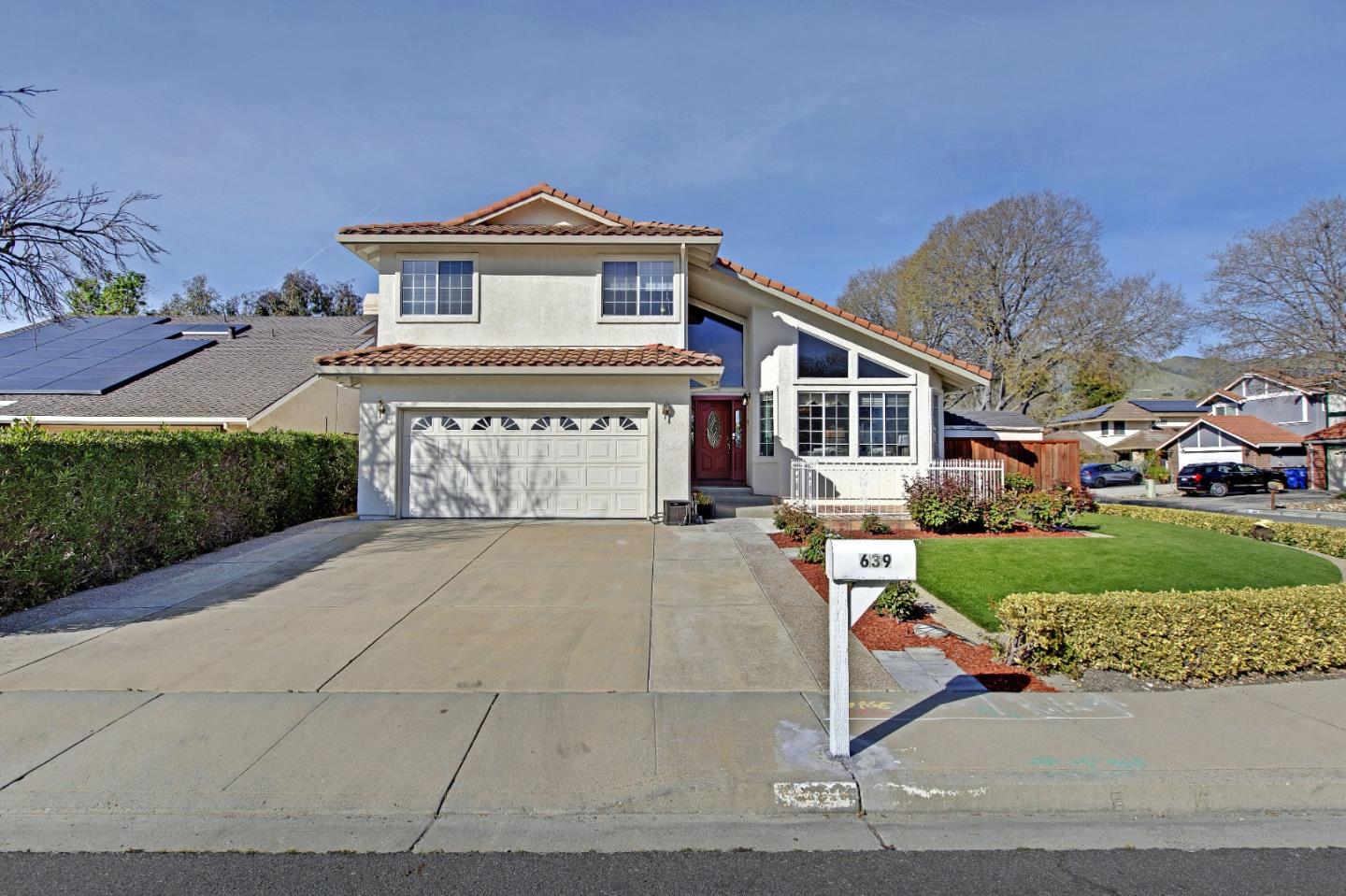 Detail Gallery Image 2 of 25 For 639 Mercado Ct, Milpitas,  CA 95035 - 4 Beds | 2/1 Baths