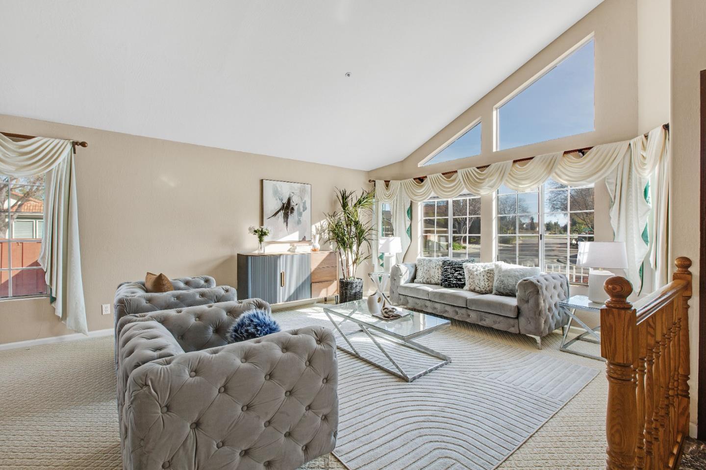 Detail Gallery Image 5 of 25 For 639 Mercado Ct, Milpitas,  CA 95035 - 4 Beds | 2/1 Baths