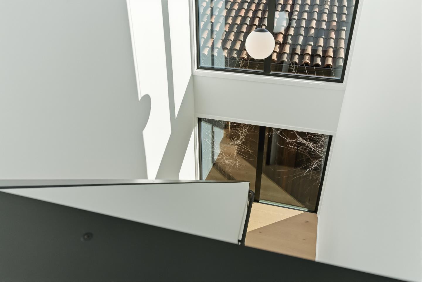 Detail Gallery Image 18 of 37 For 3012 Vistamont Dr, San Jose,  CA 95118 - 5 Beds | 3 Baths