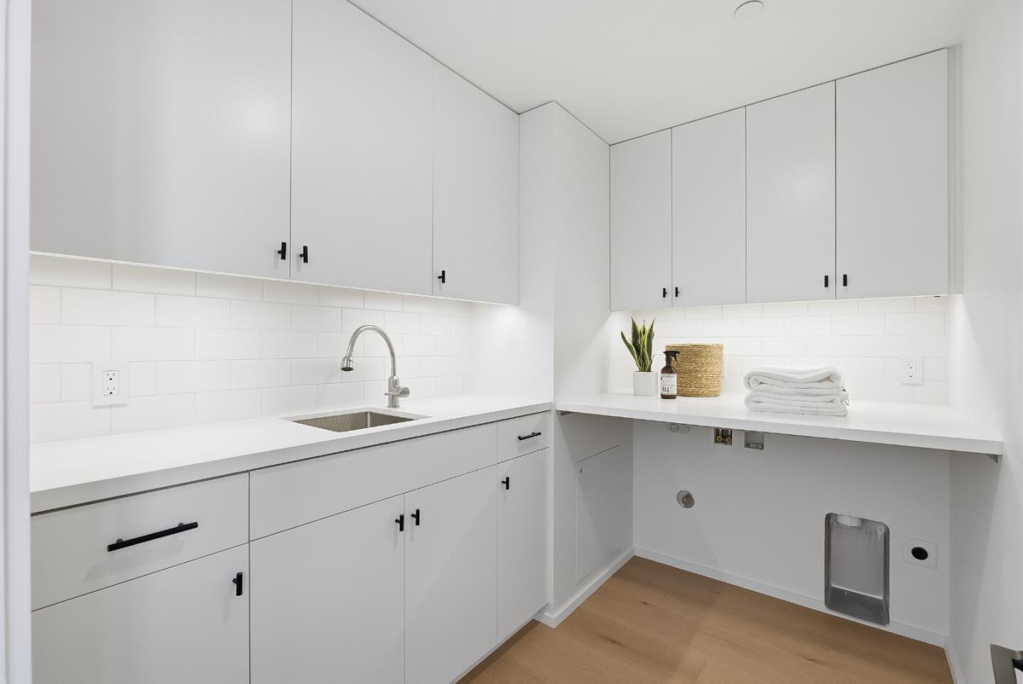 Detail Gallery Image 32 of 37 For 3012 Vistamont Dr, San Jose,  CA 95118 - 5 Beds | 3 Baths