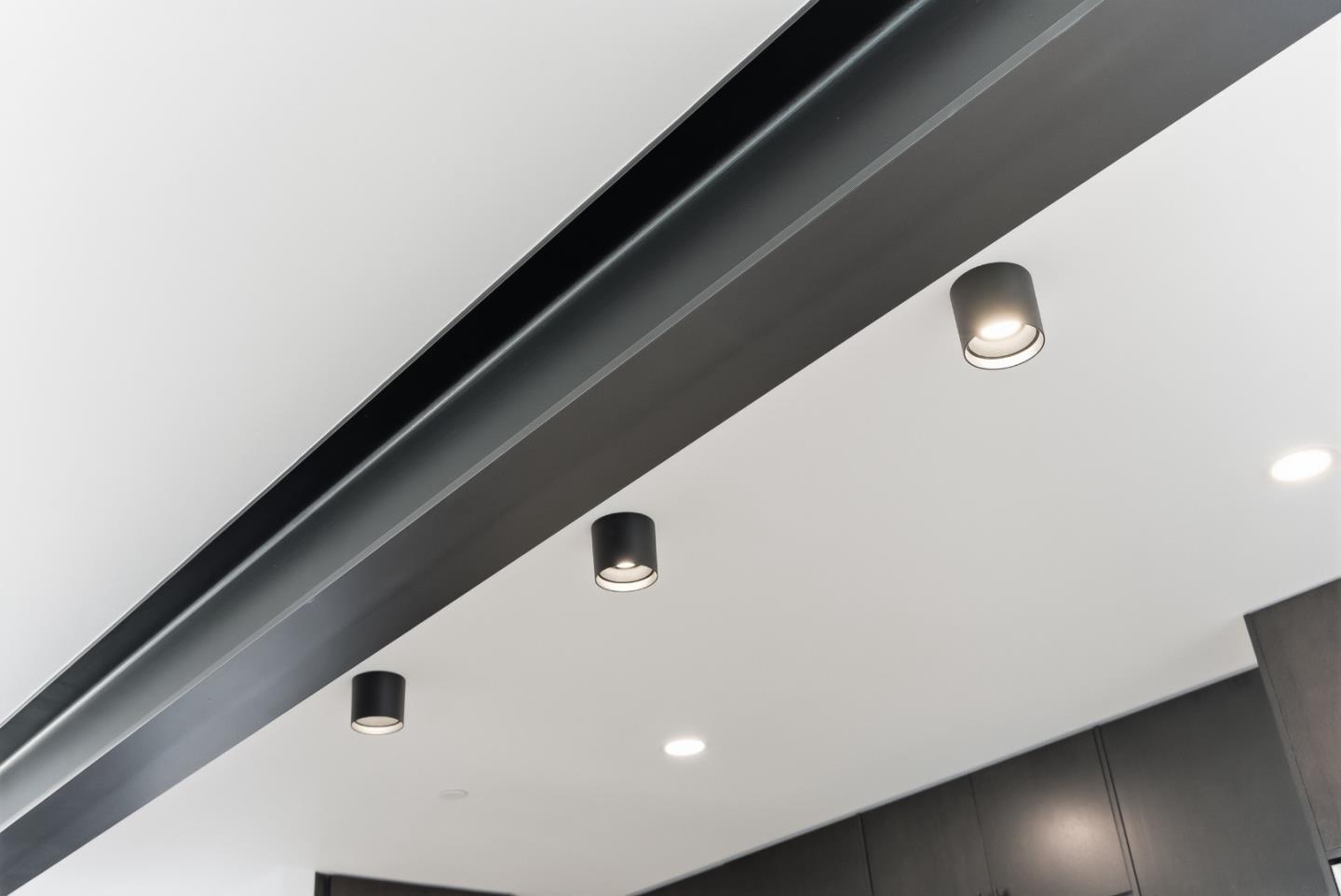 Detail Gallery Image 9 of 37 For 3012 Vistamont Dr, San Jose,  CA 95118 - 5 Beds | 3 Baths