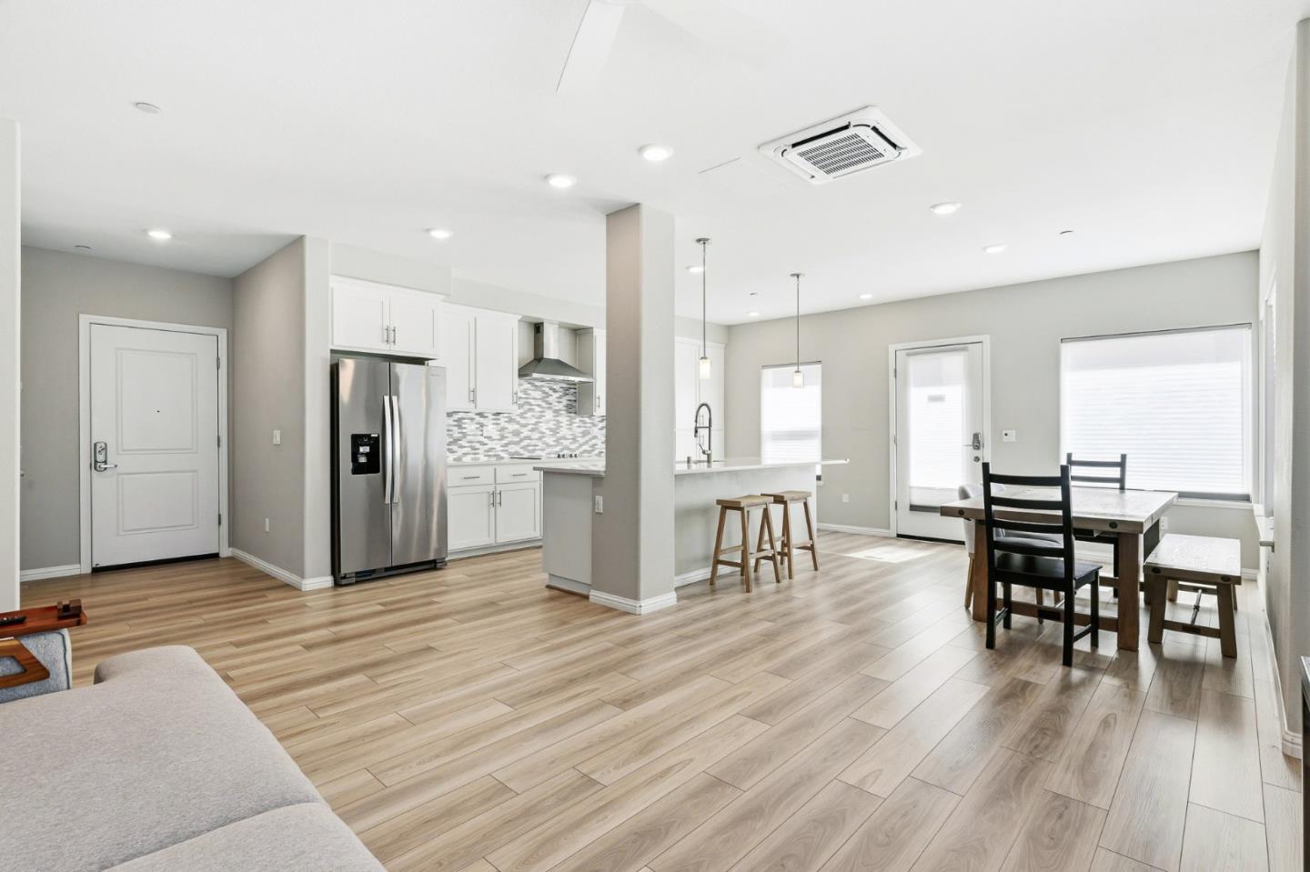 Photo #10: ML82043463 Listing: Photo #10