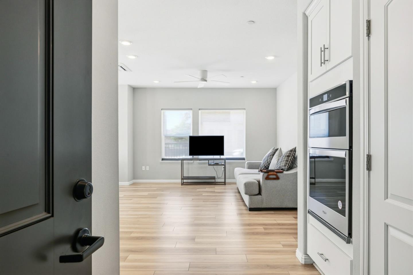 Photo #5: ML82043463 Listing: Photo #5