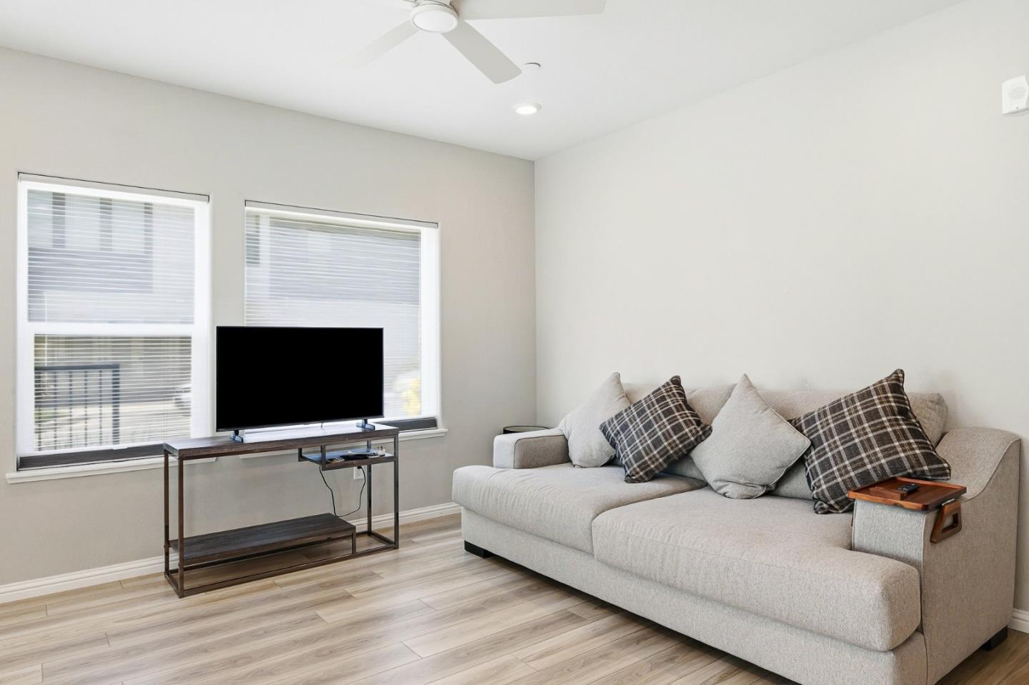 Photo #7: ML82043463 Listing: Photo #7