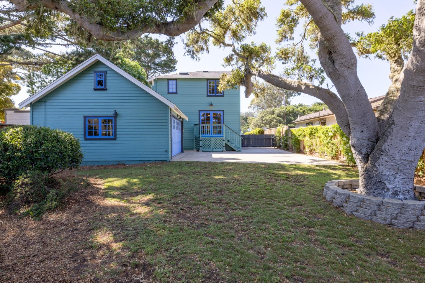 Detail Gallery Image 23 of 24 For 225 17 Mile Dr, Pacific Grove,  CA 93950 - 4 Beds | 2/1 Baths