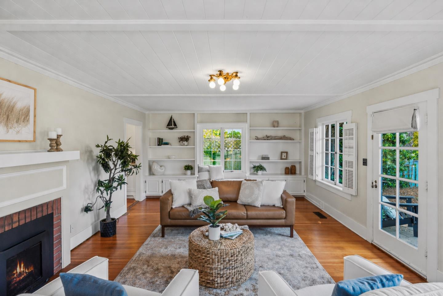 Detail Gallery Image 3 of 24 For 225 17 Mile Dr, Pacific Grove,  CA 93950 - 4 Beds | 2/1 Baths