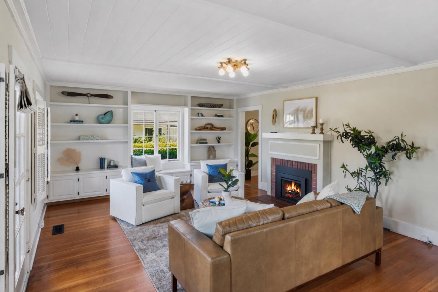 Detail Gallery Image 4 of 24 For 225 17 Mile Dr, Pacific Grove,  CA 93950 - 4 Beds | 2/1 Baths