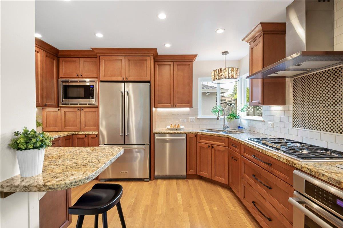 Detail Gallery Image 14 of 36 For 2112 Harmil Way, San Jose,  CA 95125 - 3 Beds | 2 Baths