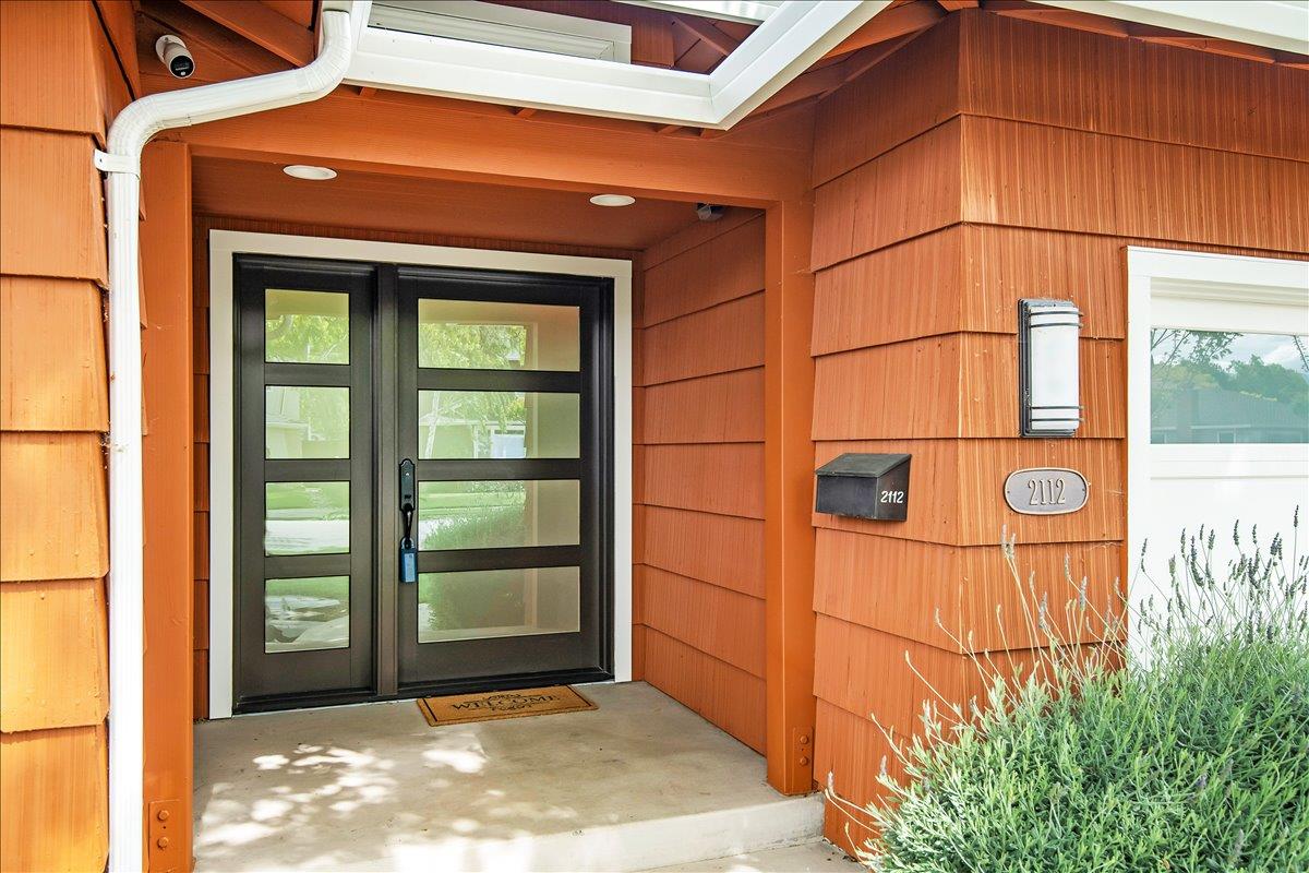 Detail Gallery Image 2 of 36 For 2112 Harmil Way, San Jose,  CA 95125 - 3 Beds | 2 Baths