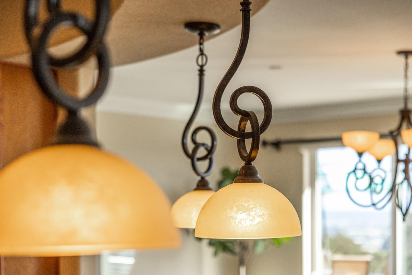 Detail Gallery Image 12 of 53 For 960 Smith Rd, Watsonville,  CA 95076 - 5 Beds | 4 Baths