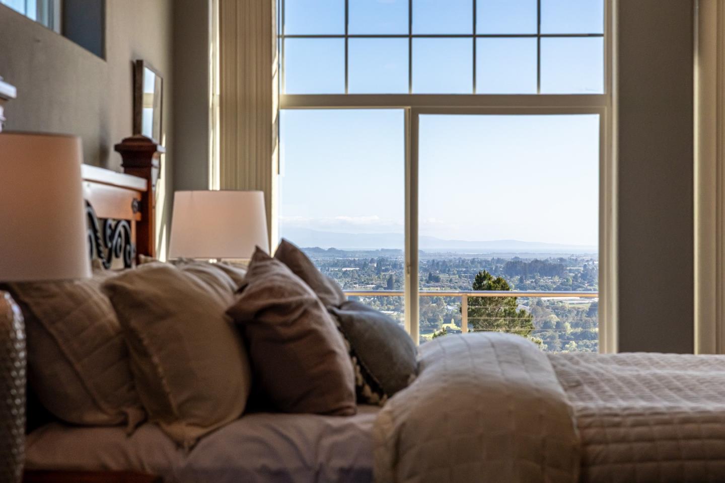 Detail Gallery Image 25 of 53 For 960 Smith Rd, Watsonville,  CA 95076 - 5 Beds | 4 Baths