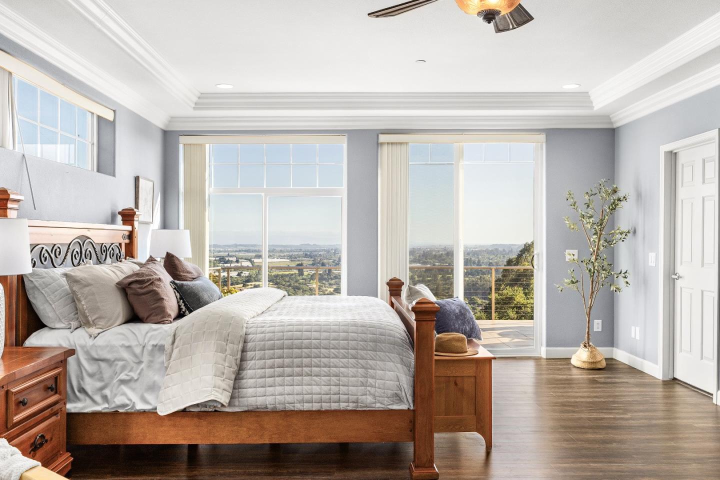 Detail Gallery Image 26 of 53 For 960 Smith Rd, Watsonville,  CA 95076 - 5 Beds | 4 Baths