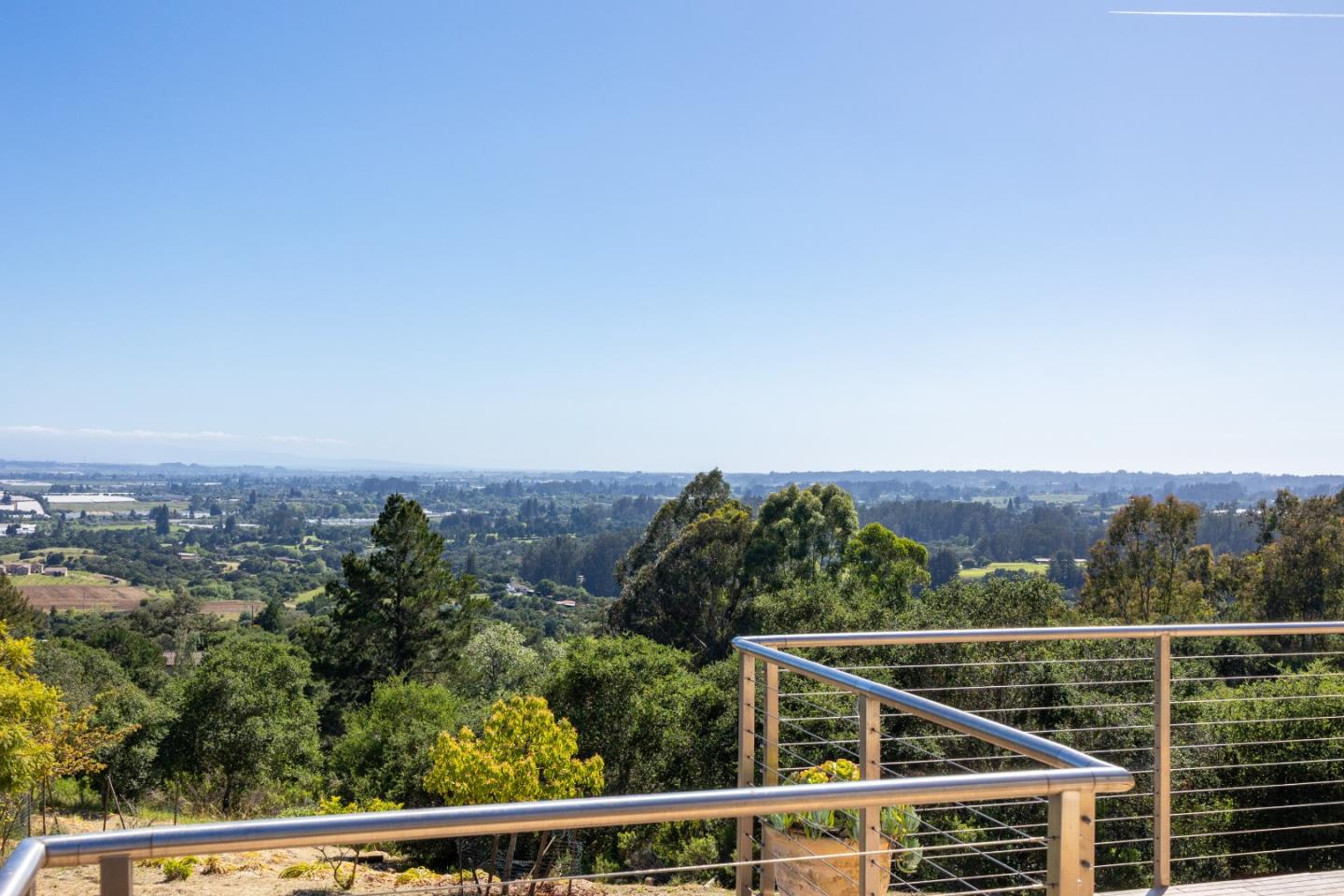 Detail Gallery Image 33 of 53 For 960 Smith Rd, Watsonville,  CA 95076 - 5 Beds | 4 Baths