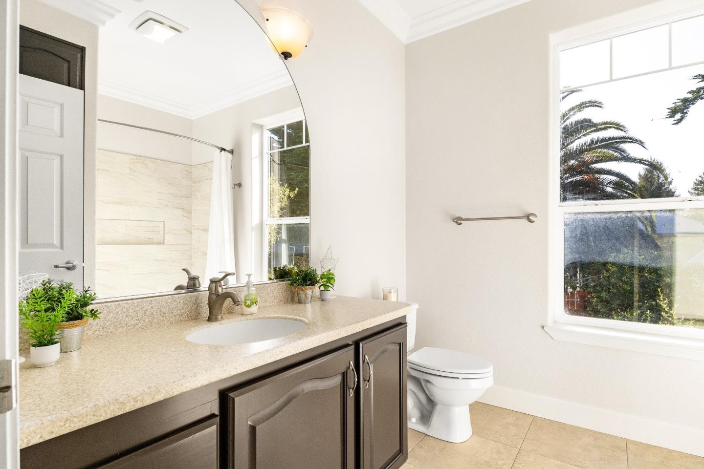 Detail Gallery Image 35 of 53 For 960 Smith Rd, Watsonville,  CA 95076 - 5 Beds | 4 Baths