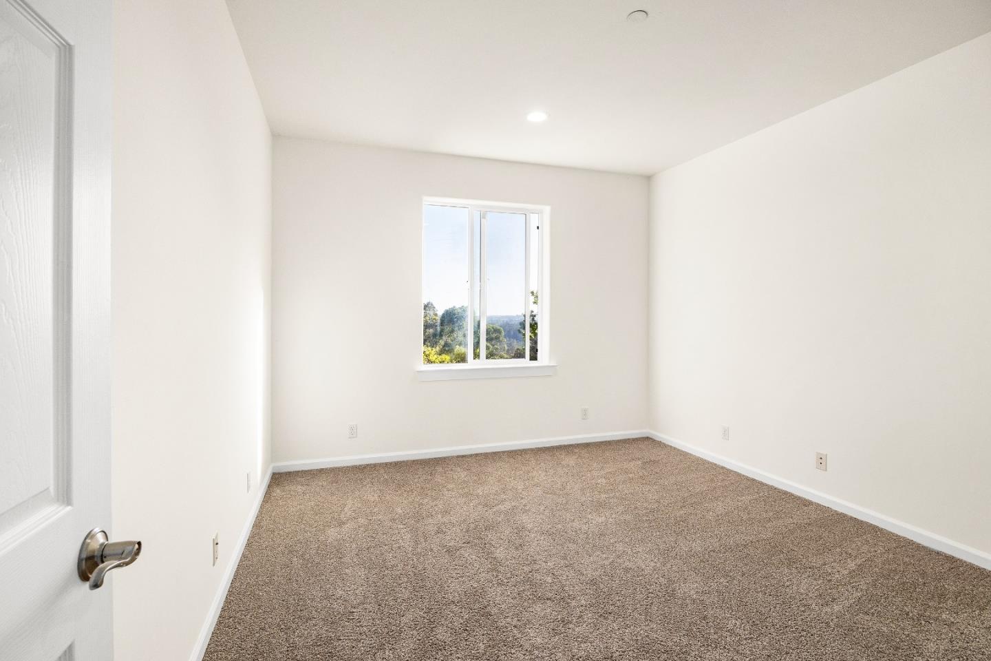 Detail Gallery Image 45 of 53 For 960 Smith Rd, Watsonville,  CA 95076 - 5 Beds | 4 Baths