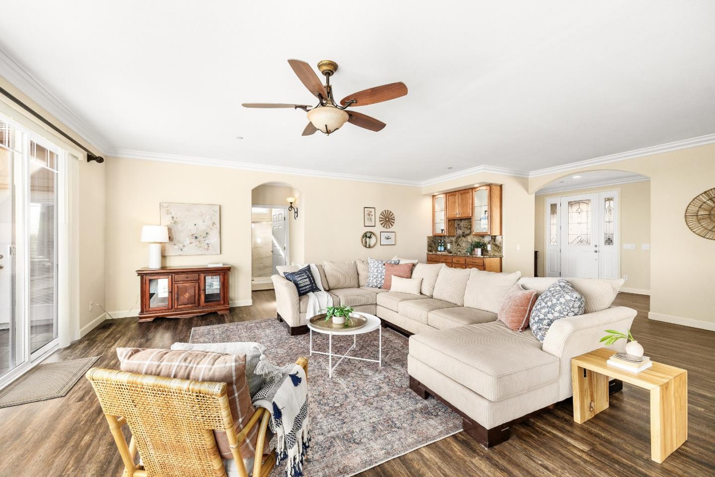 Detail Gallery Image 7 of 53 For 960 Smith Rd, Watsonville,  CA 95076 - 5 Beds | 4 Baths