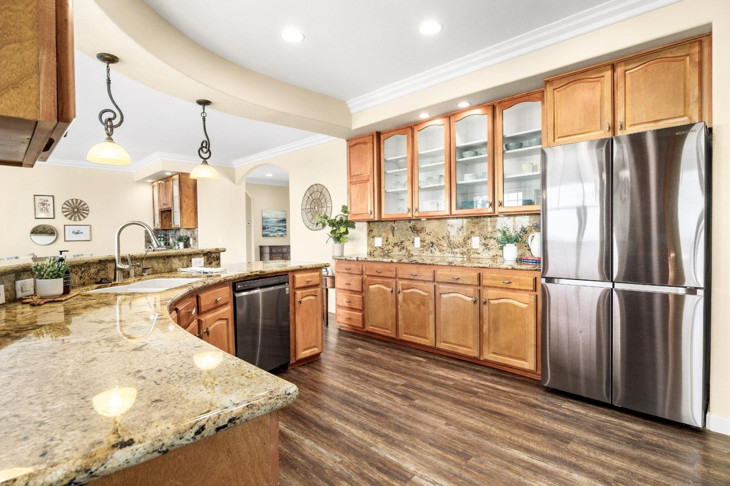 Detail Gallery Image 8 of 53 For 960 Smith Rd, Watsonville,  CA 95076 - 5 Beds | 4 Baths