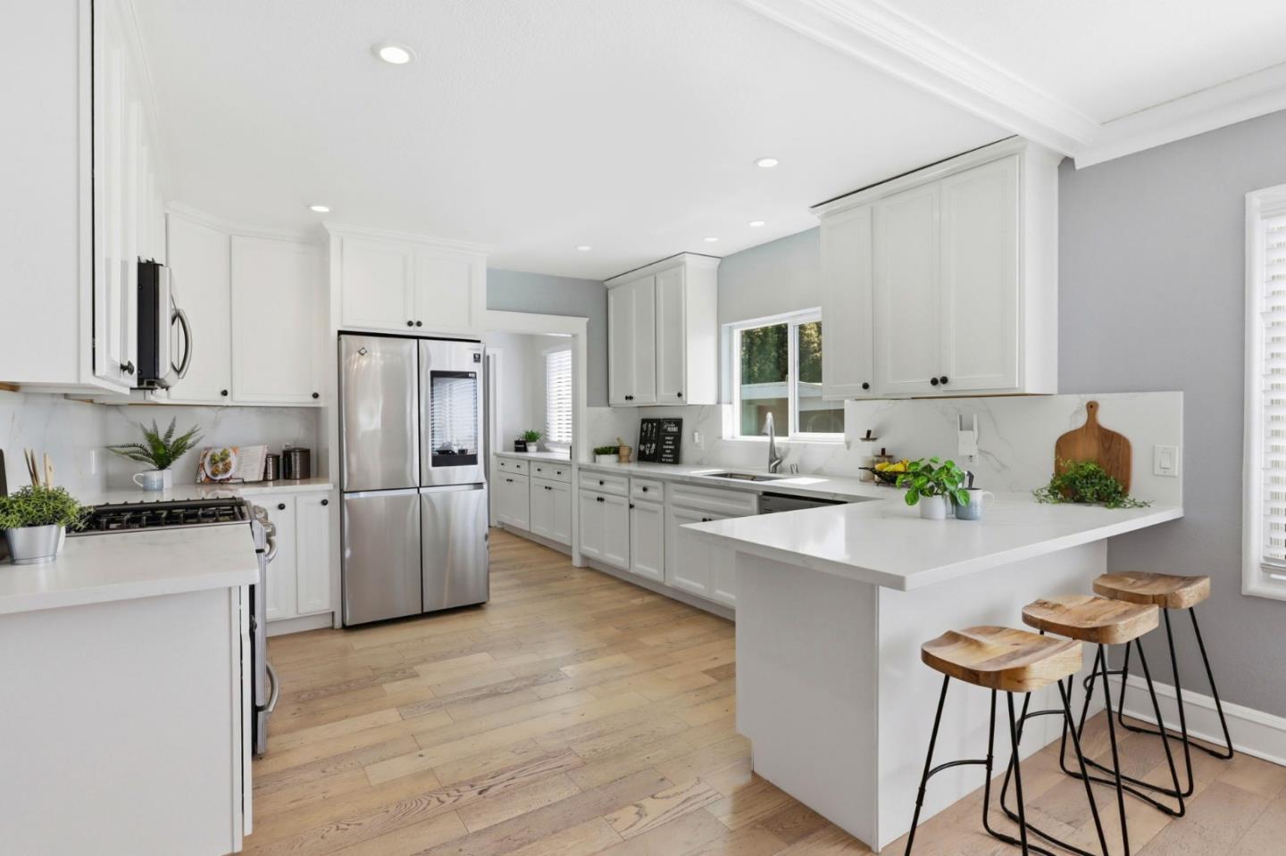 Detail Gallery Image 14 of 57 For 2468 Maxwell, Oakland,  CA 94601 - 4 Beds | 3 Baths