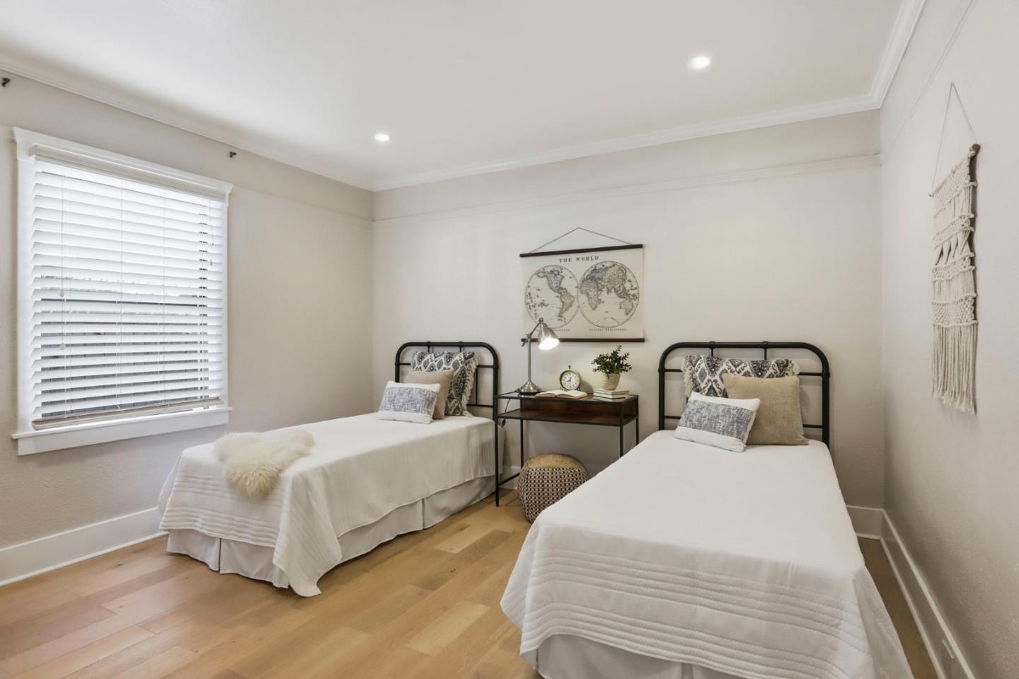 Detail Gallery Image 31 of 57 For 2468 Maxwell, Oakland,  CA 94601 - 4 Beds | 3 Baths