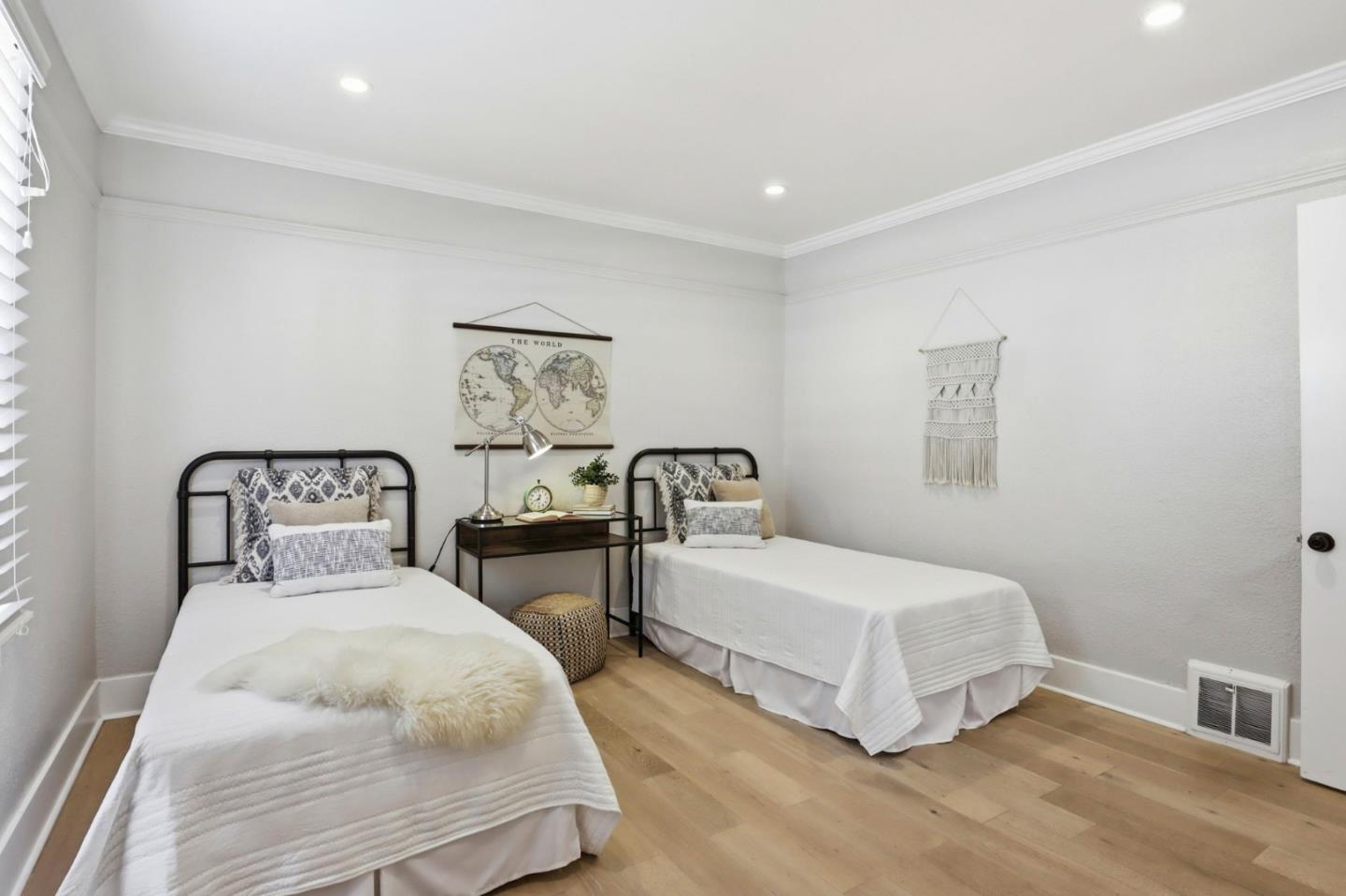 Detail Gallery Image 32 of 57 For 2468 Maxwell, Oakland,  CA 94601 - 4 Beds | 3 Baths