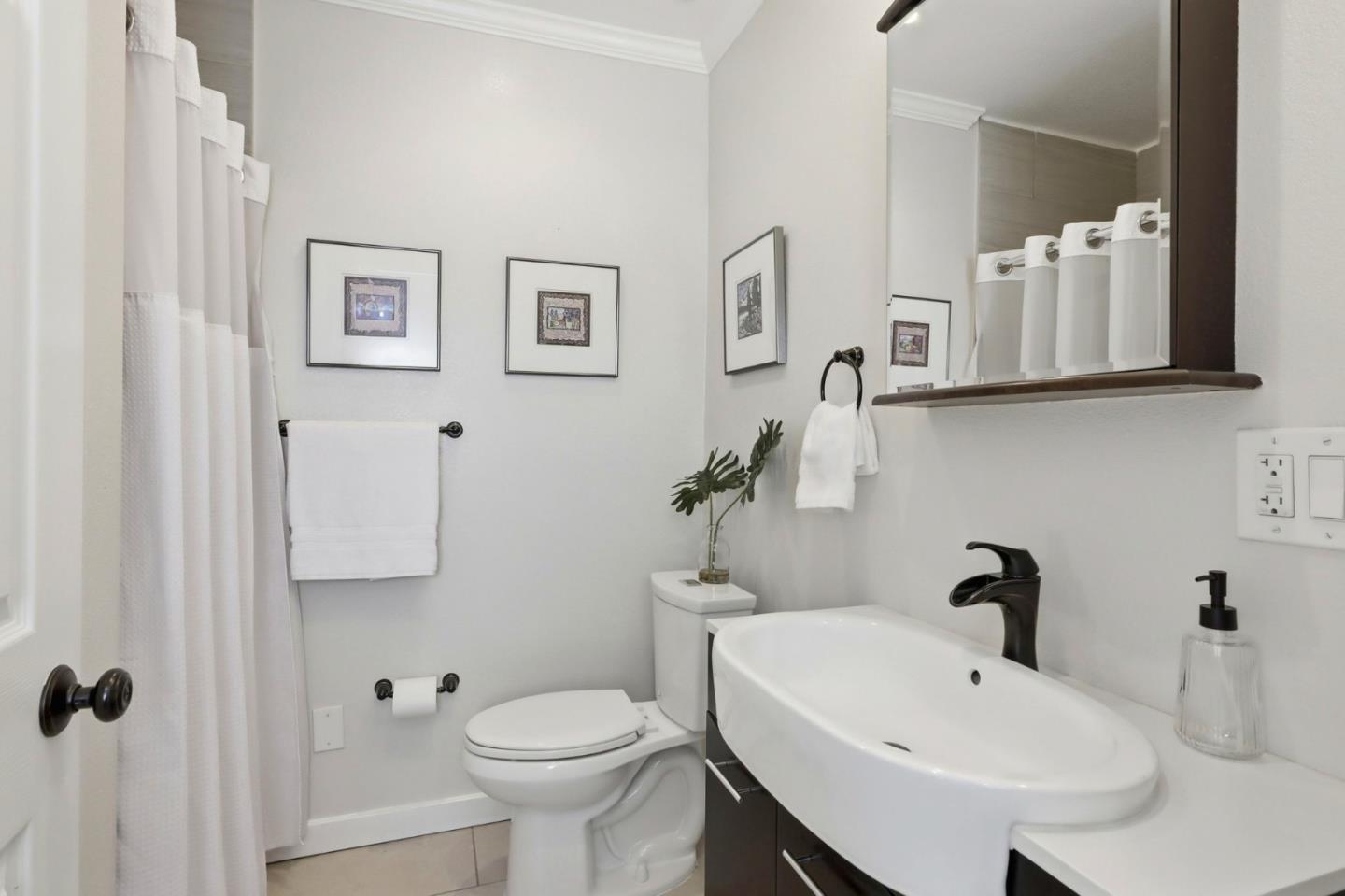 Detail Gallery Image 34 of 57 For 2468 Maxwell, Oakland,  CA 94601 - 4 Beds | 3 Baths