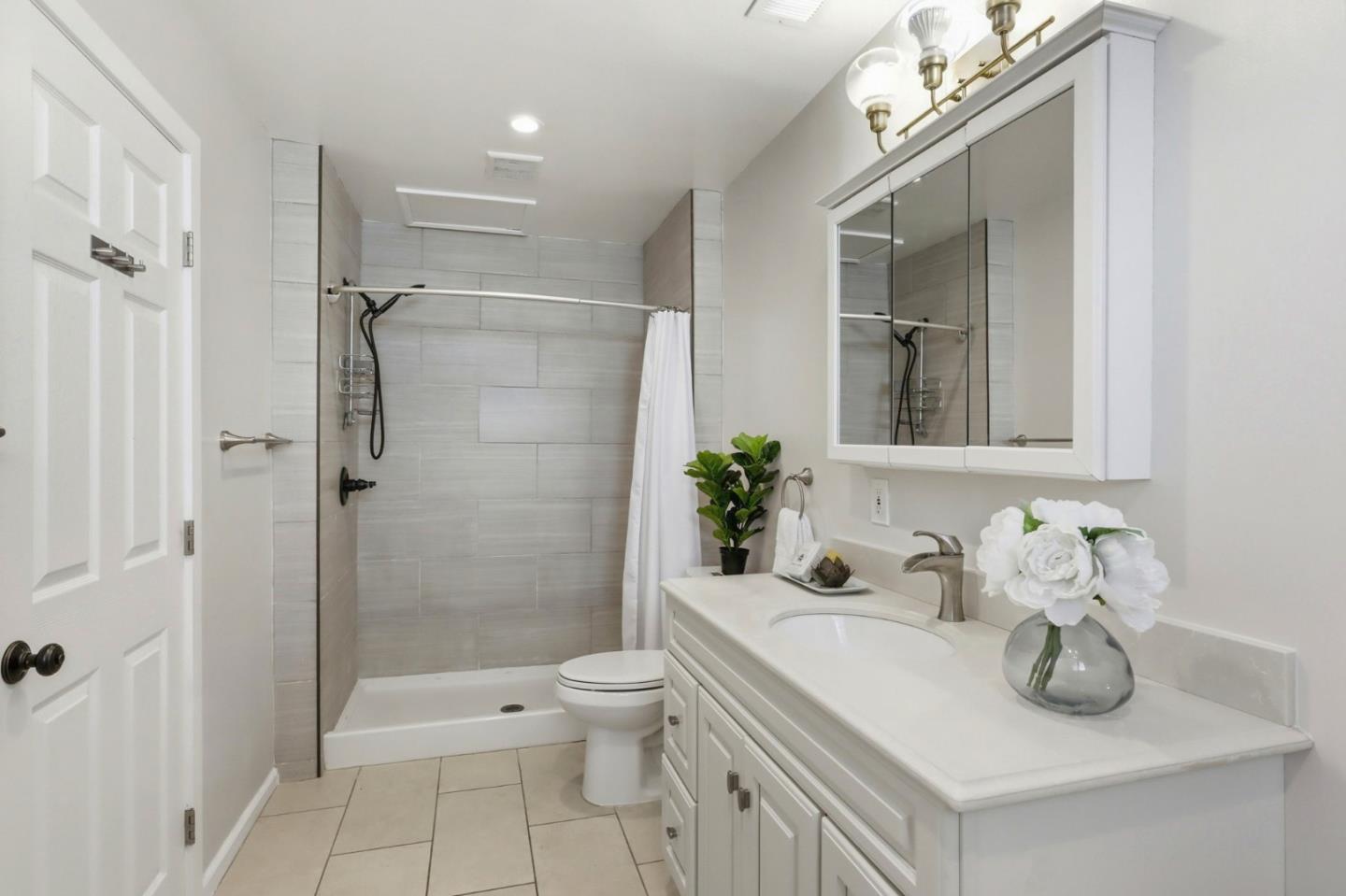 Detail Gallery Image 36 of 57 For 2468 Maxwell, Oakland,  CA 94601 - 4 Beds | 3 Baths