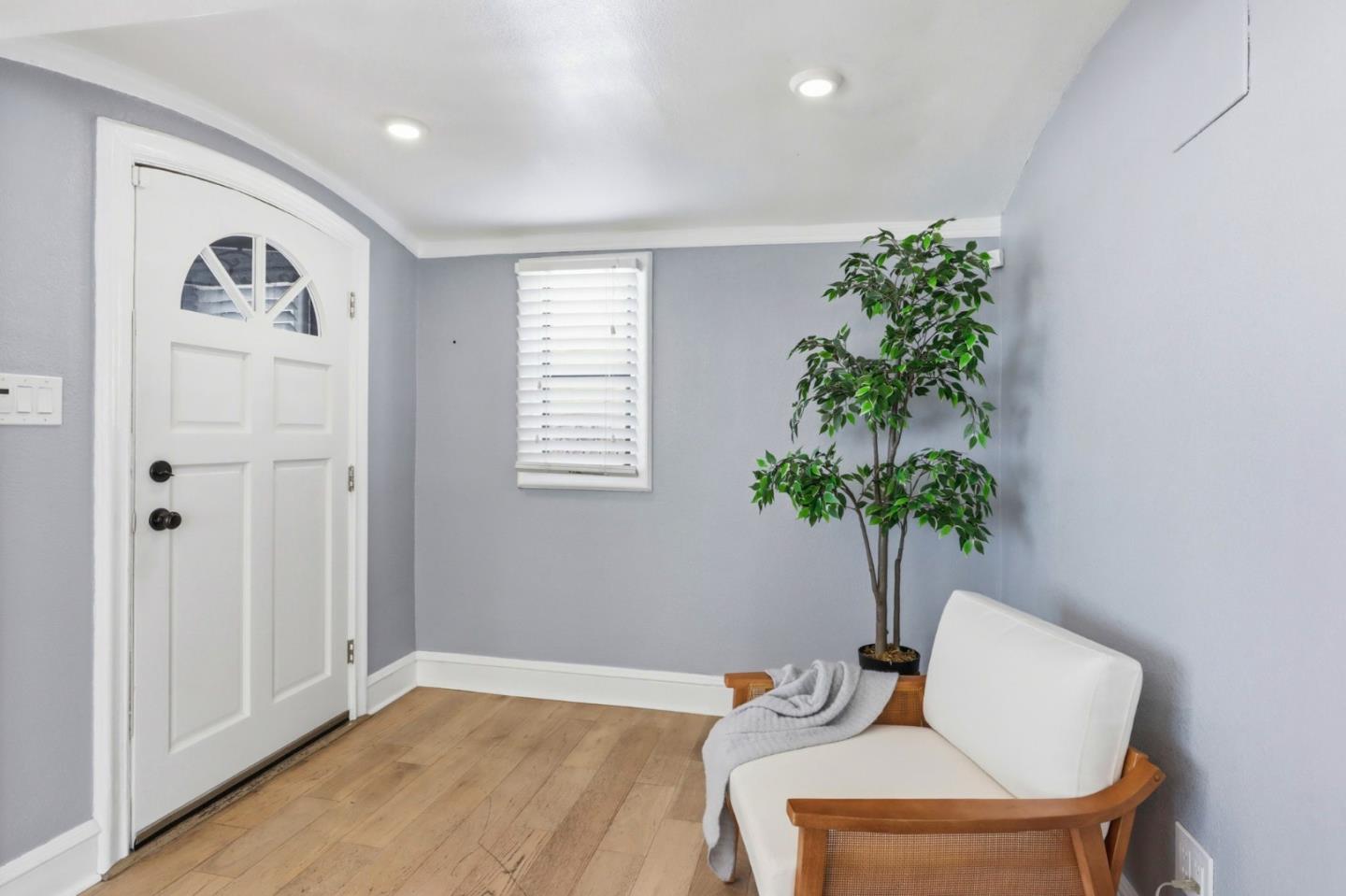 Detail Gallery Image 7 of 57 For 2468 Maxwell, Oakland,  CA 94601 - 4 Beds | 3 Baths