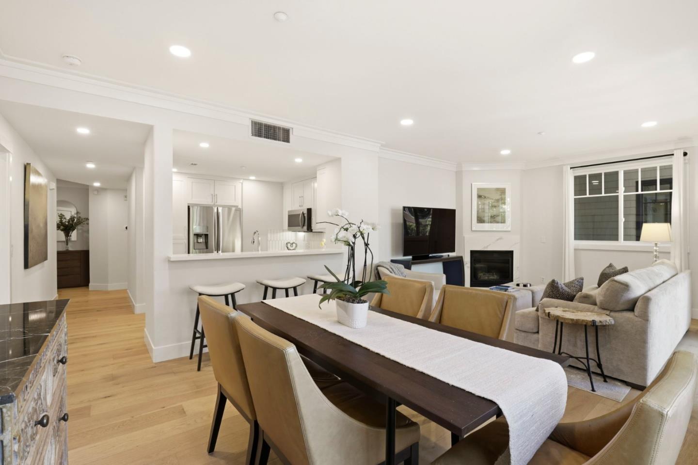 Photo #8: ML82043475 Listing: Photo #8