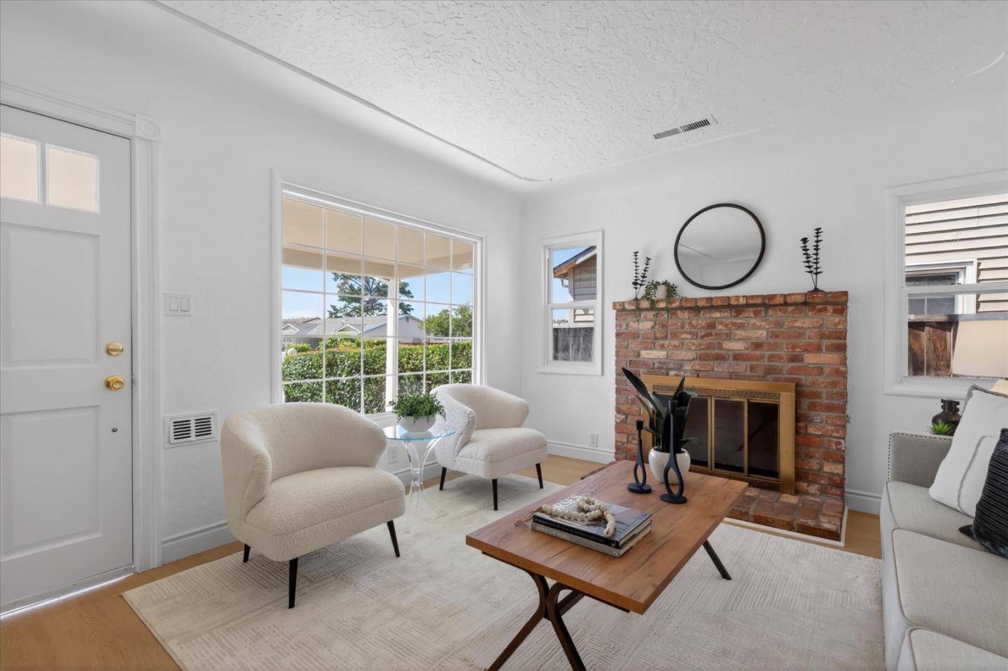 Detail Gallery Image 7 of 29 For 3377 Gawain, San Jose,  CA 95127 - 3 Beds | 1 Baths