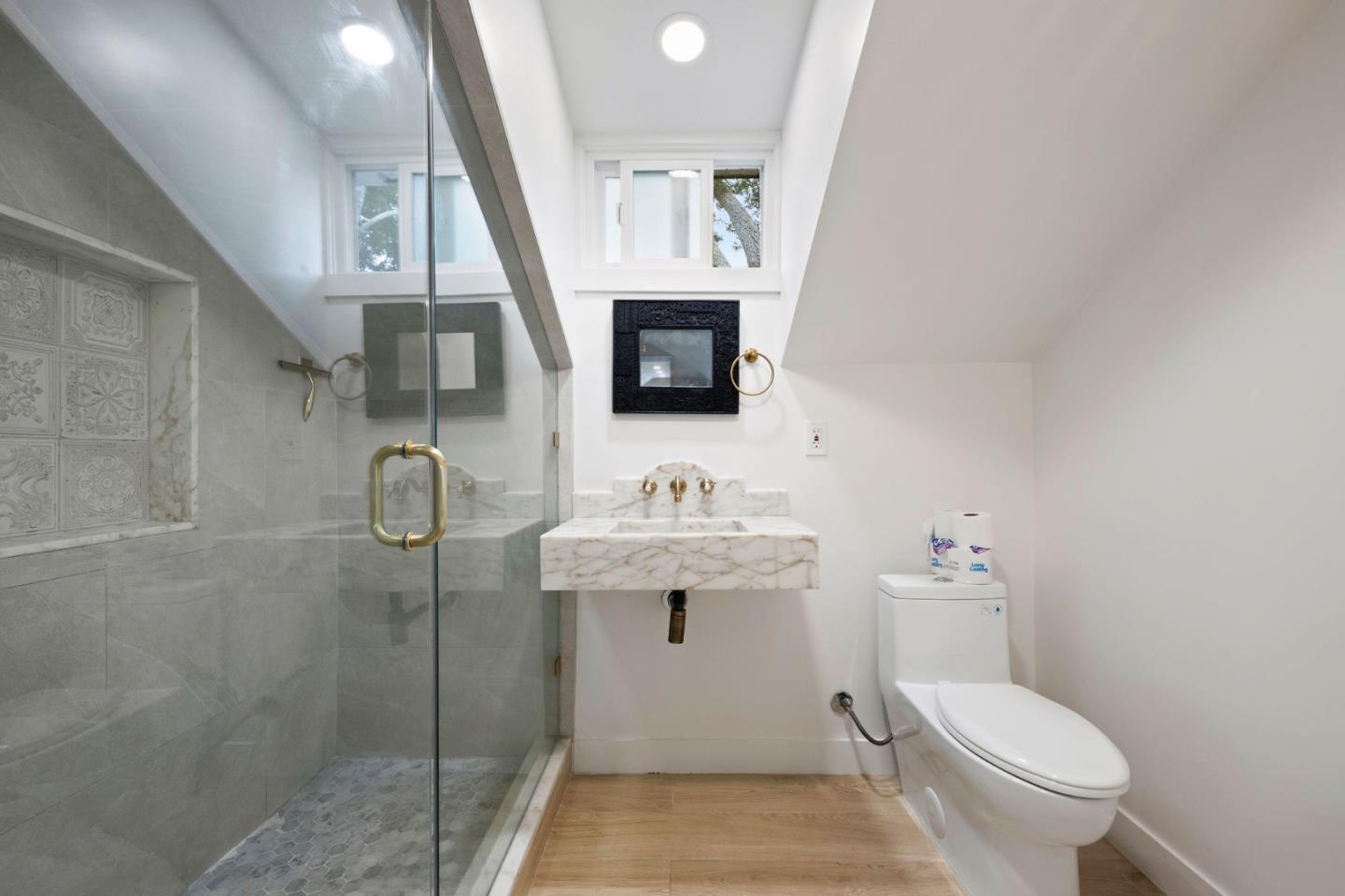 Detail Gallery Image 15 of 16 For 29 1st St, Corte Madera,  CA 94925 - – Beds | – Baths