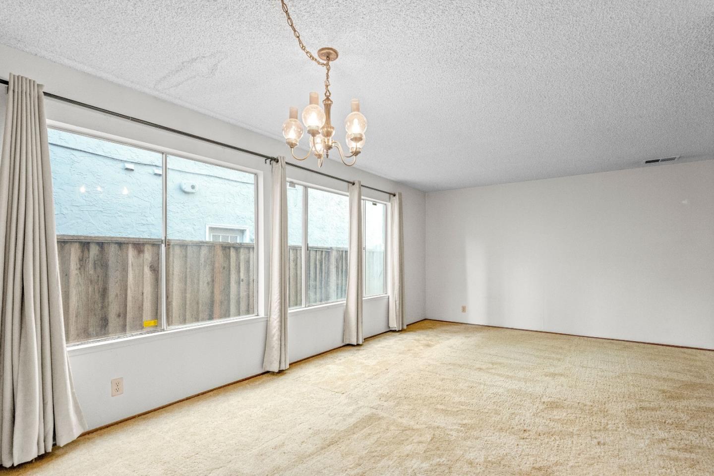 Detail Gallery Image 9 of 39 For 293 Keeler Ct, San Jose,  CA 95139 - 4 Beds | 2 Baths