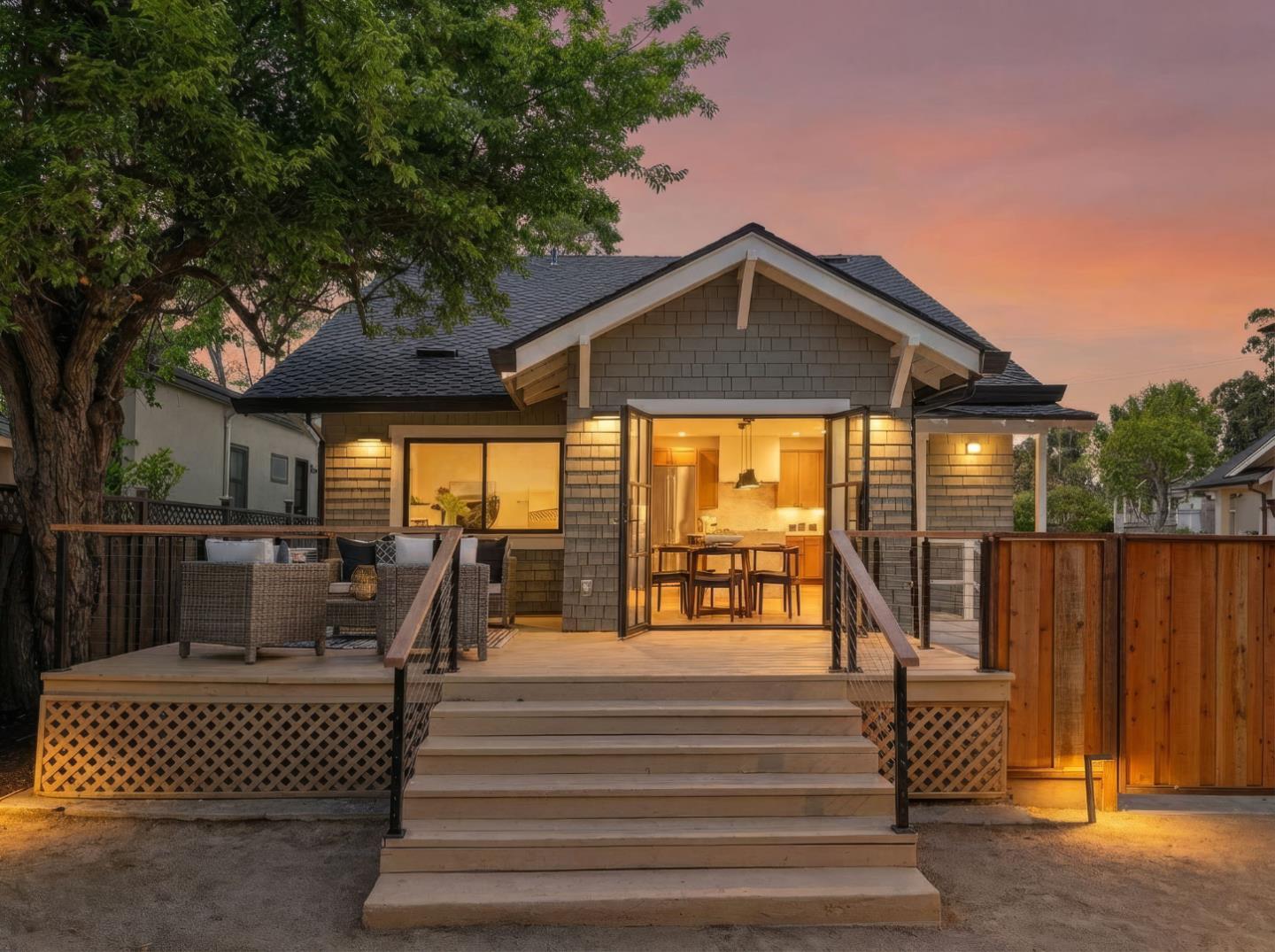 Detail Gallery Image 22 of 60 For 1117 Palm Dr, Burlingame,  CA 94010 - 4 Beds | 3 Baths