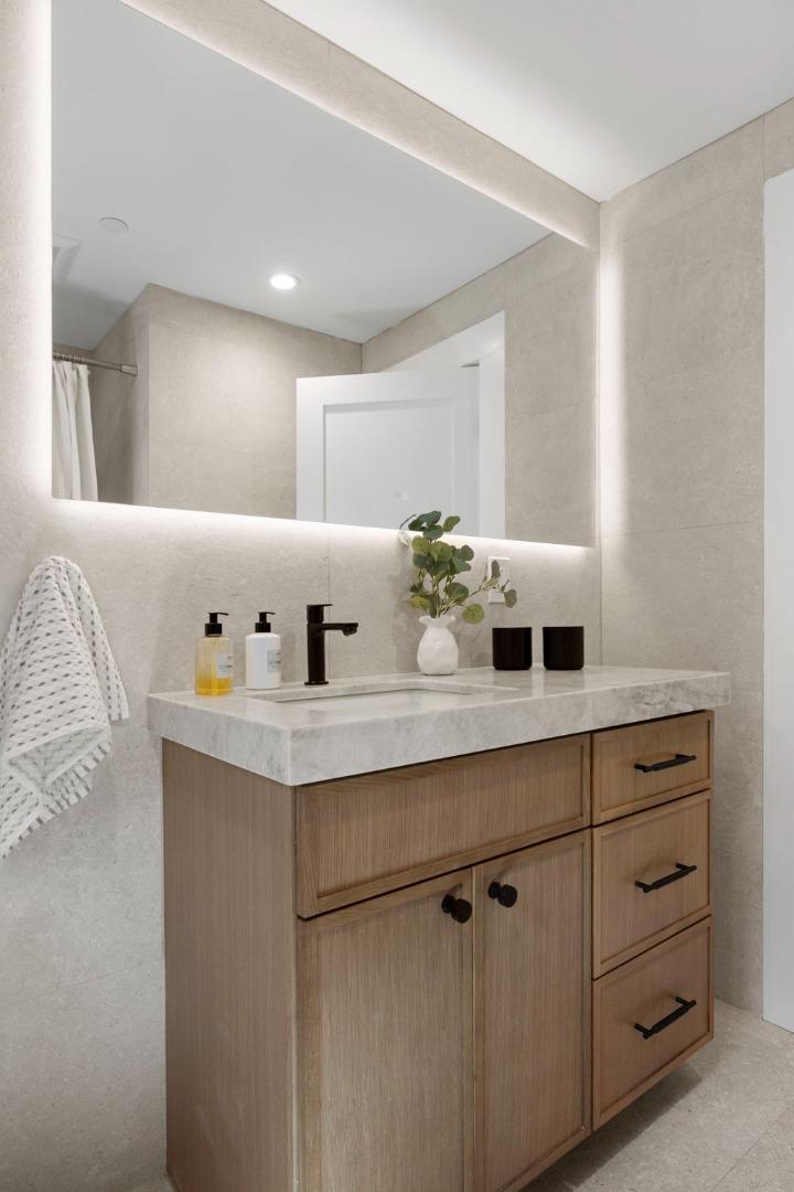 Detail Gallery Image 35 of 60 For 1117 Palm Dr, Burlingame,  CA 94010 - 4 Beds | 3 Baths