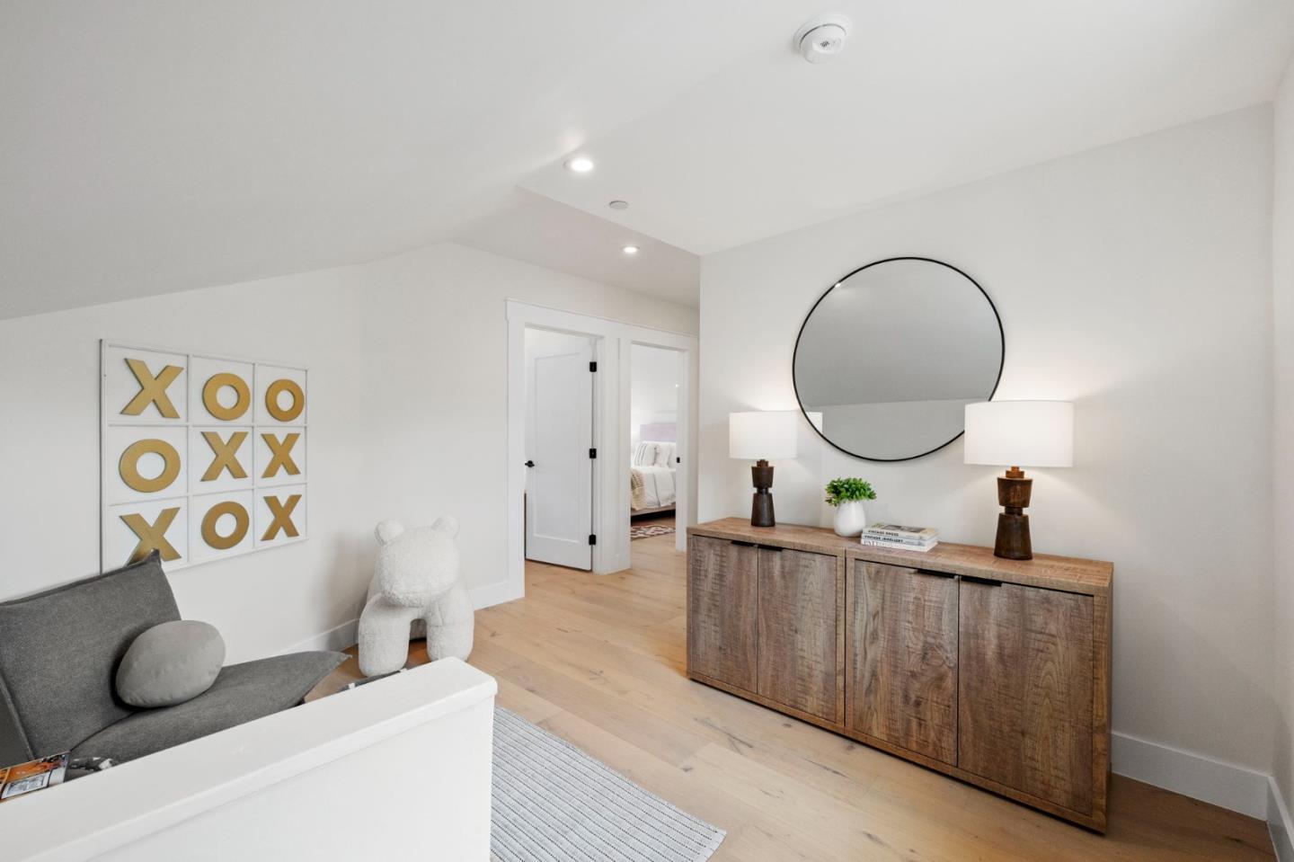 Detail Gallery Image 36 of 60 For 1117 Palm Dr, Burlingame,  CA 94010 - 4 Beds | 3 Baths