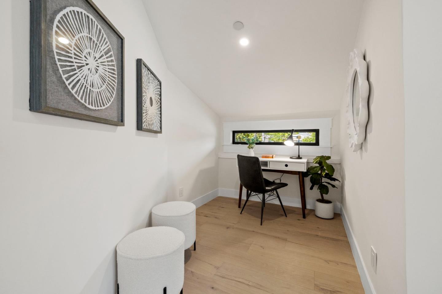 Detail Gallery Image 41 of 60 For 1117 Palm Dr, Burlingame,  CA 94010 - 4 Beds | 3 Baths