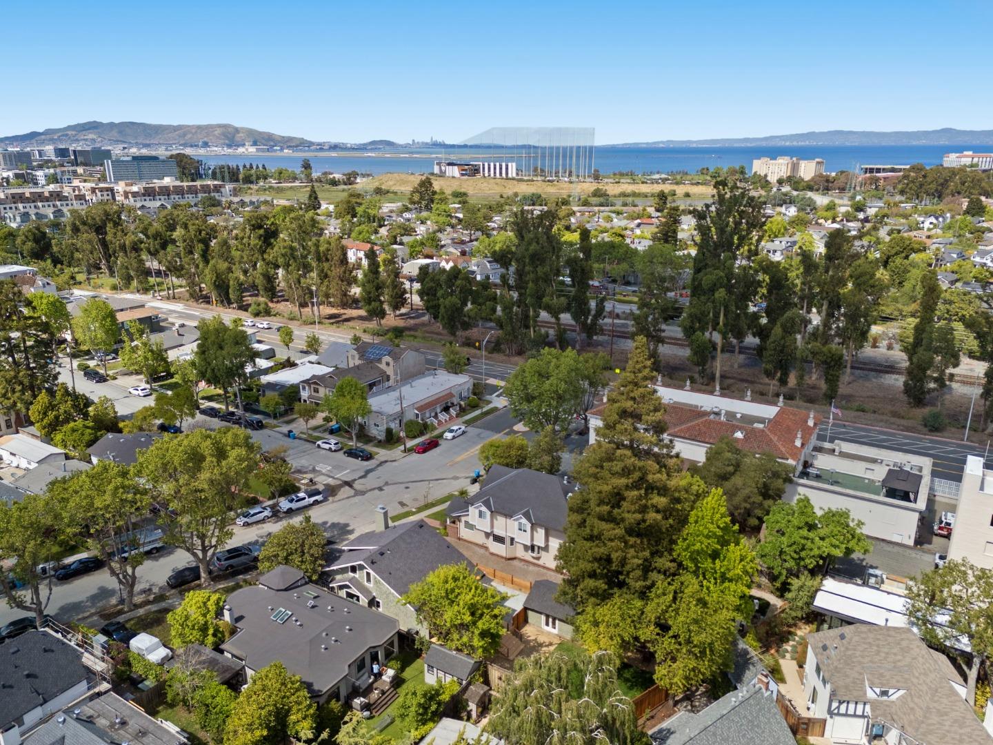 Detail Gallery Image 59 of 60 For 1117 Palm Dr, Burlingame,  CA 94010 - 4 Beds | 3 Baths