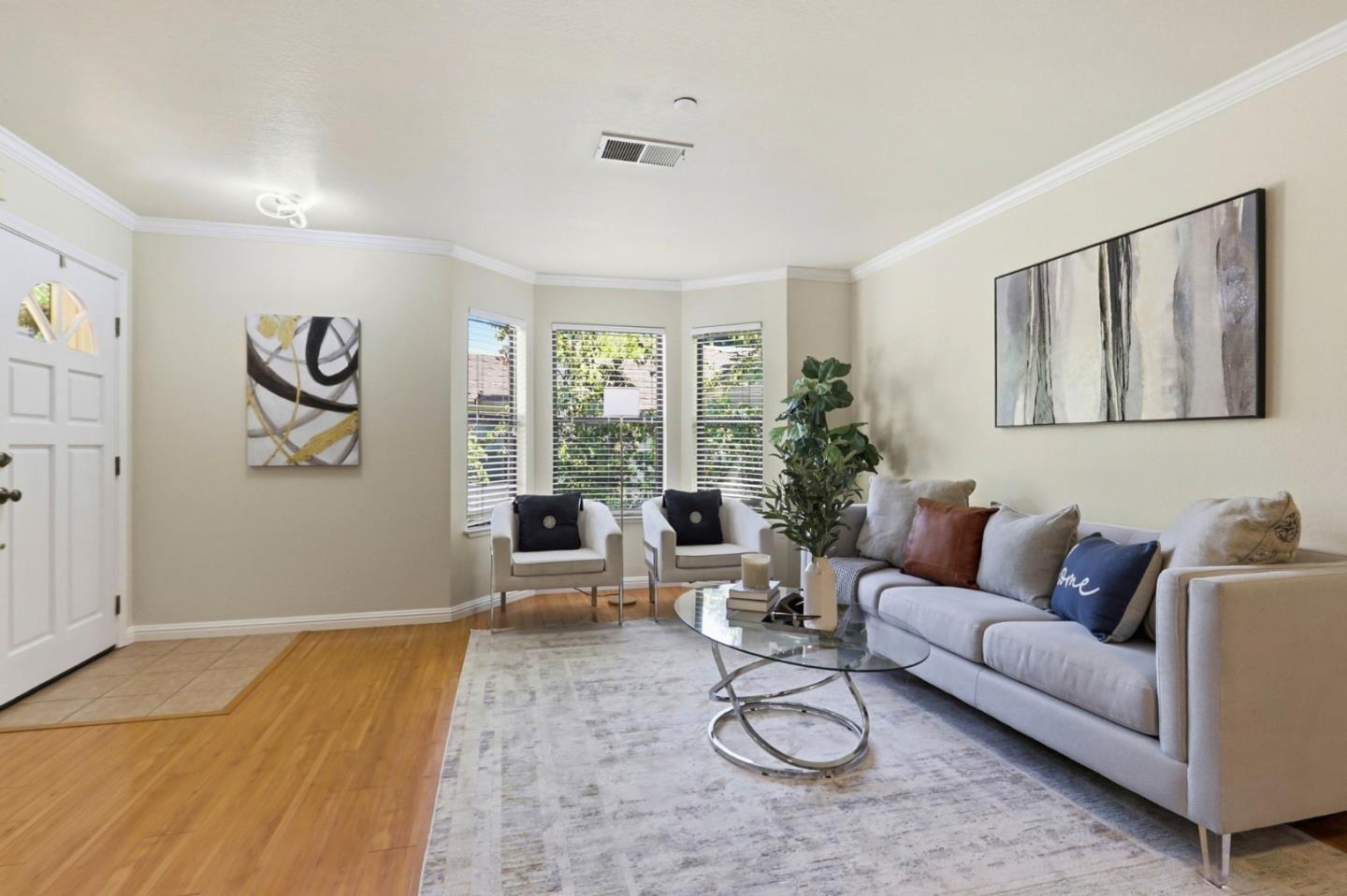 Photo #5: ML82043484 Listing: Photo #5