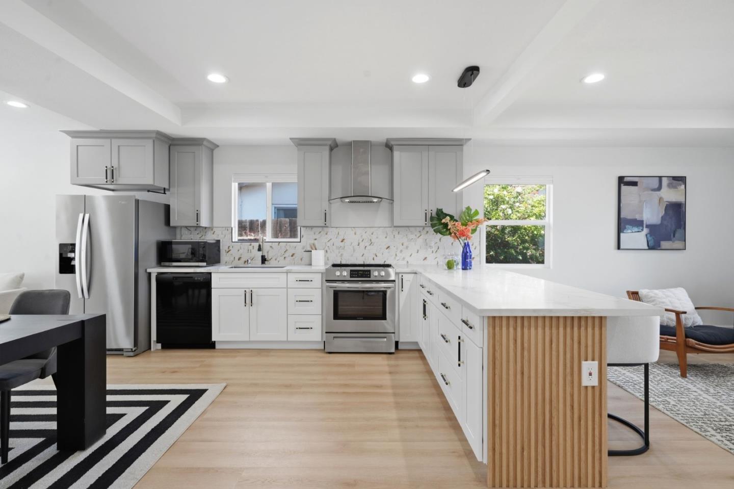 Detail Gallery Image 11 of 41 For 2512 N Amethyst Dr, Santa Clara,  CA 95051 - 5 Beds | 3 Baths